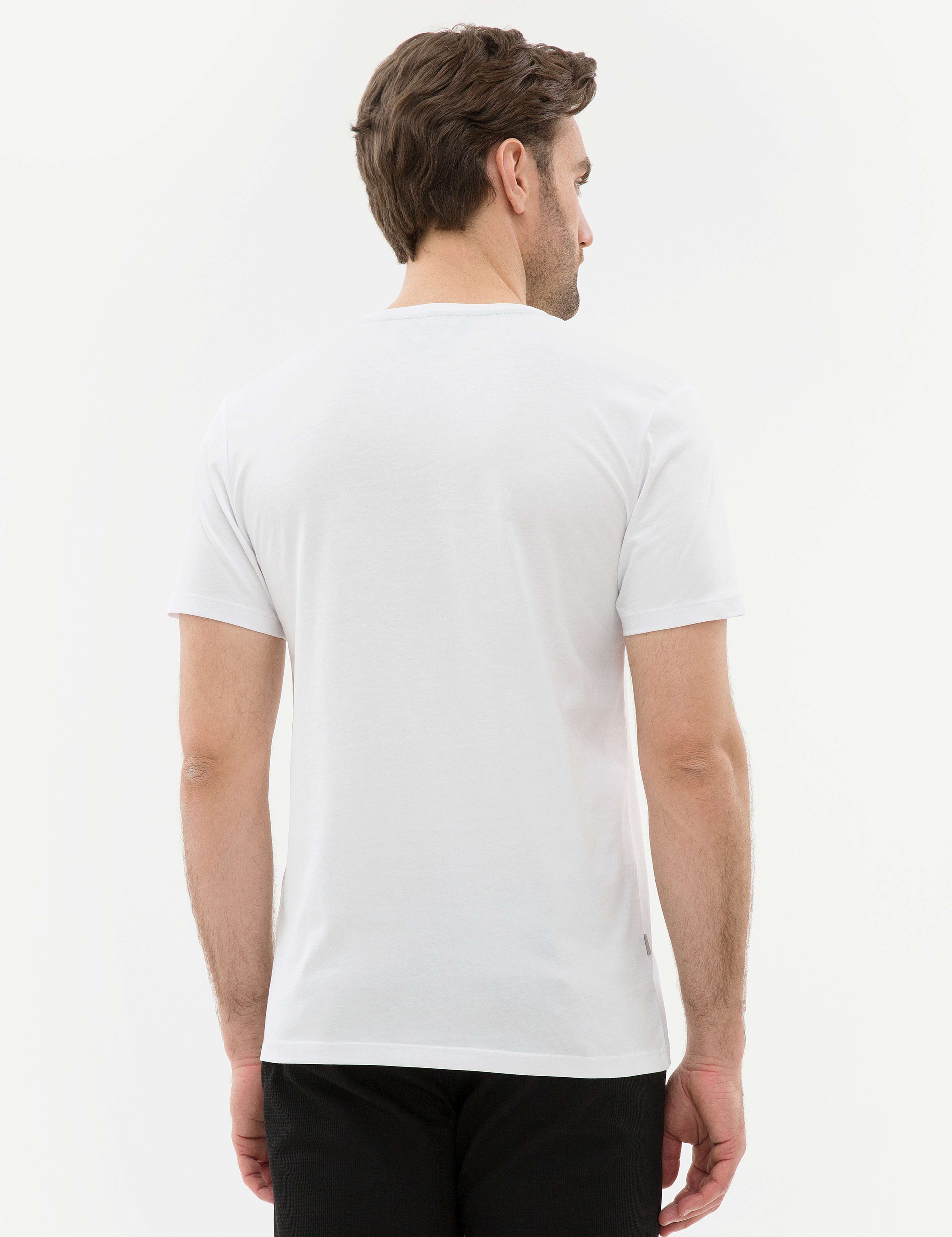 Beyaz Slim Fit Bisiklet Yaka Basic T-Shirt - Image 3