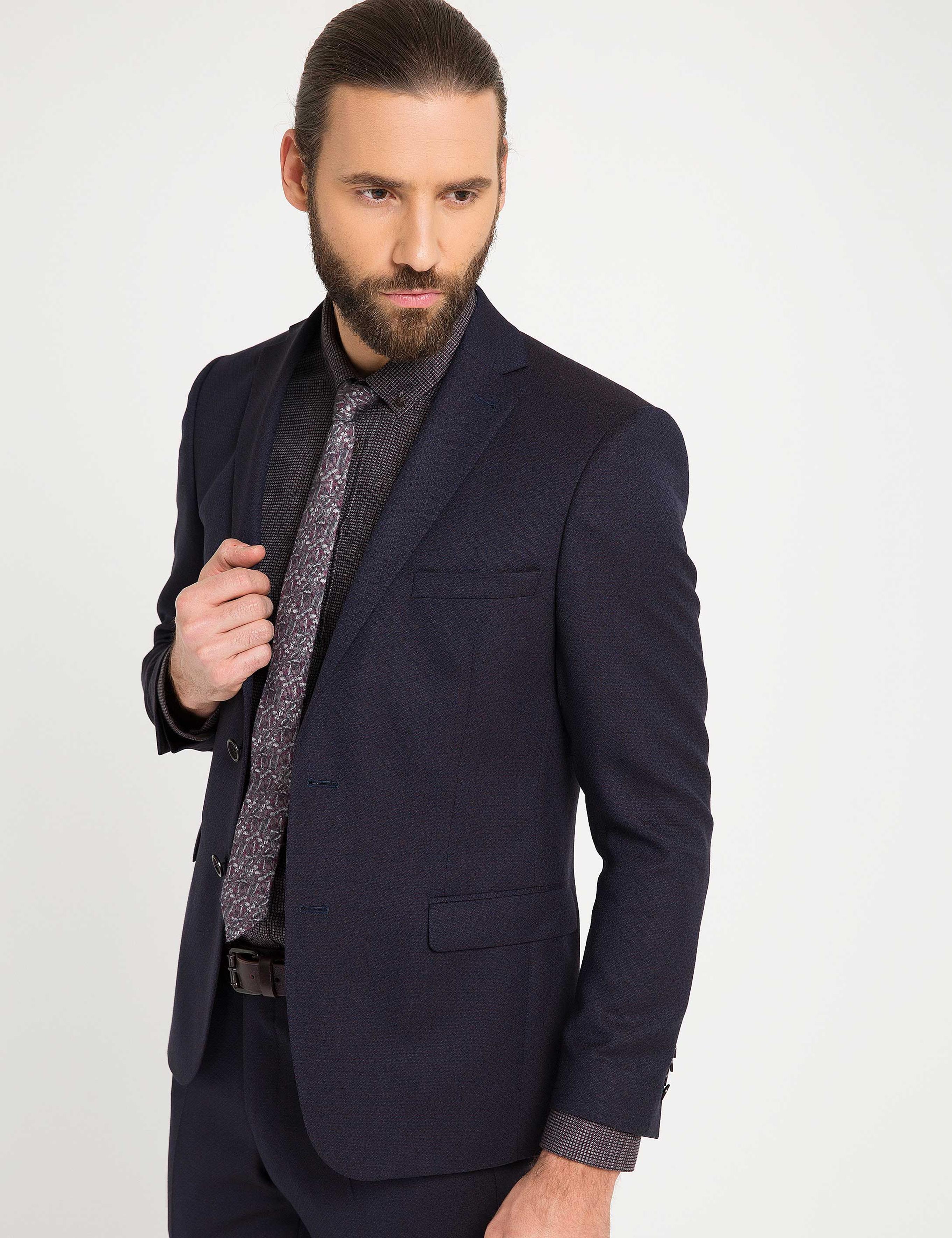 KIRMIZI TAKIM ELBISE