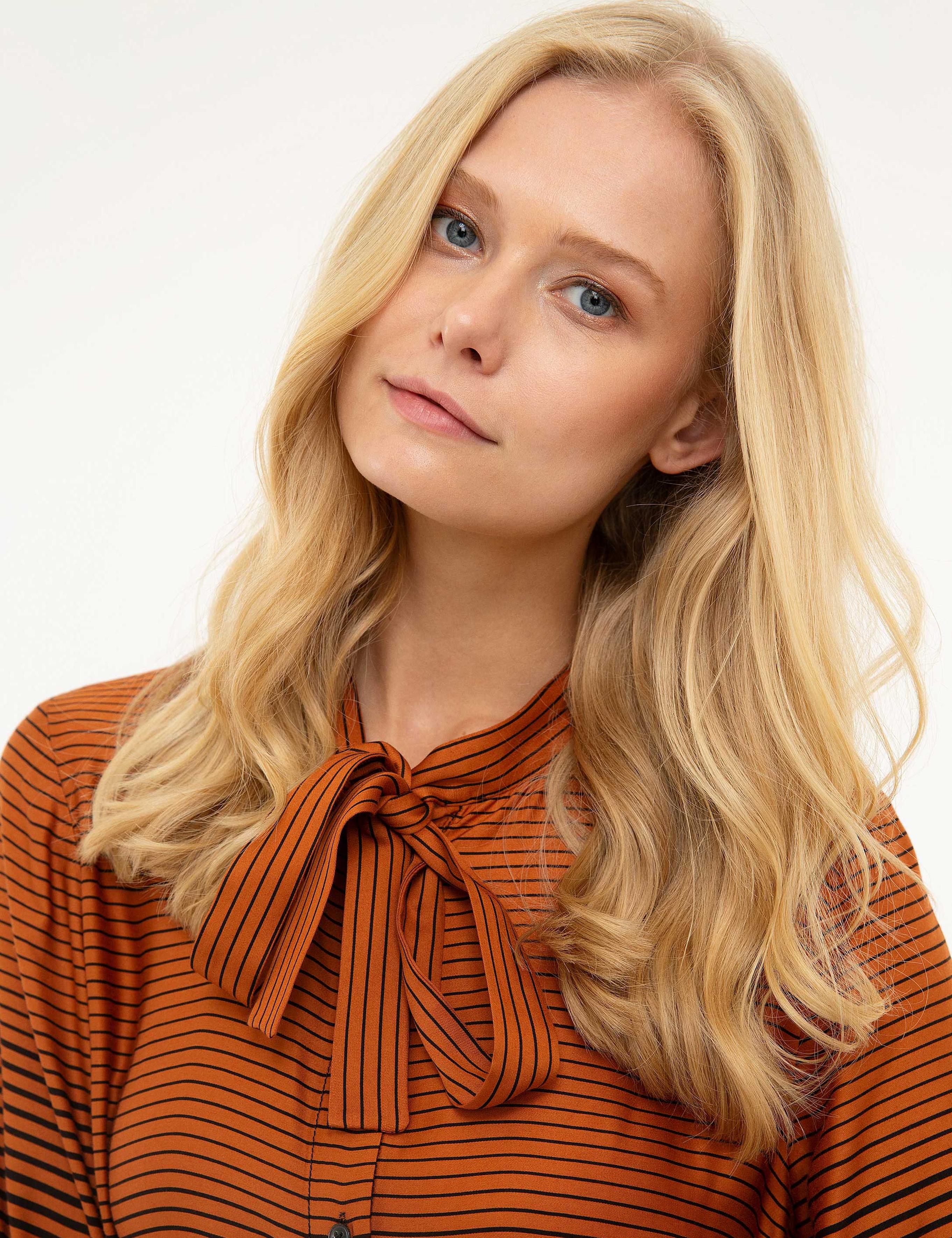 Kırmızı Dokuma Gömlek