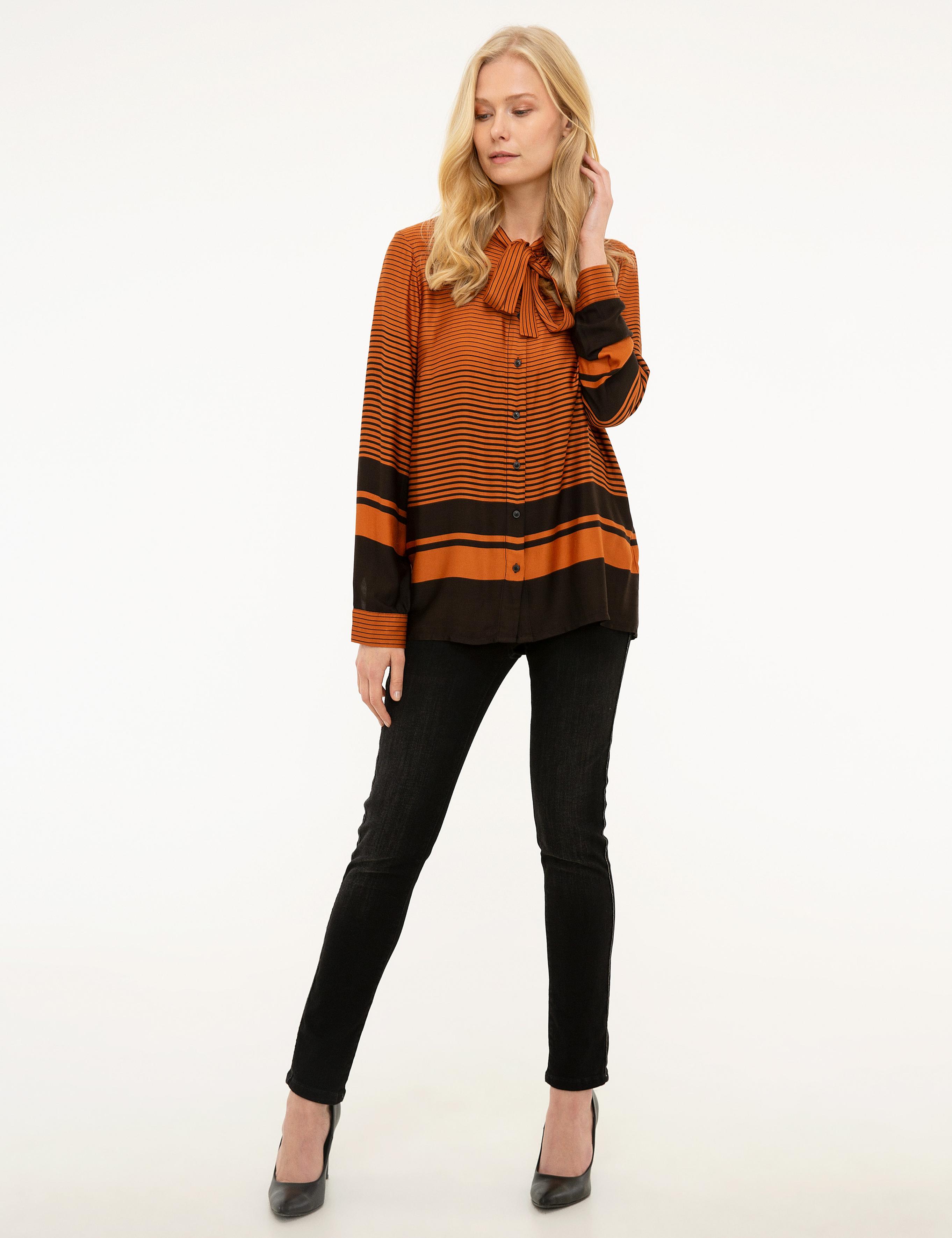 Kırmızı Dokuma Gömlek