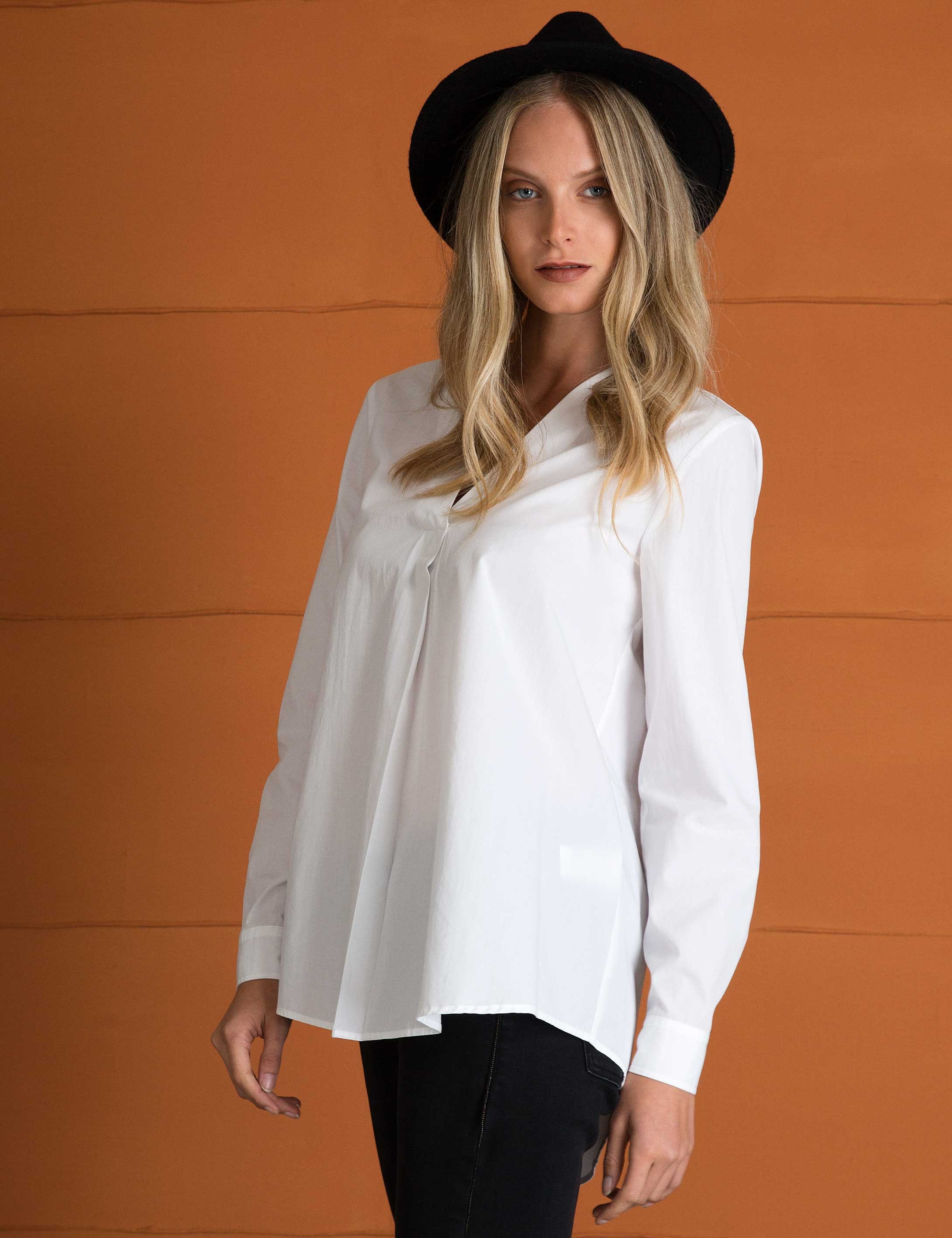 Beyaz Regular Fit Bluz - Image 3