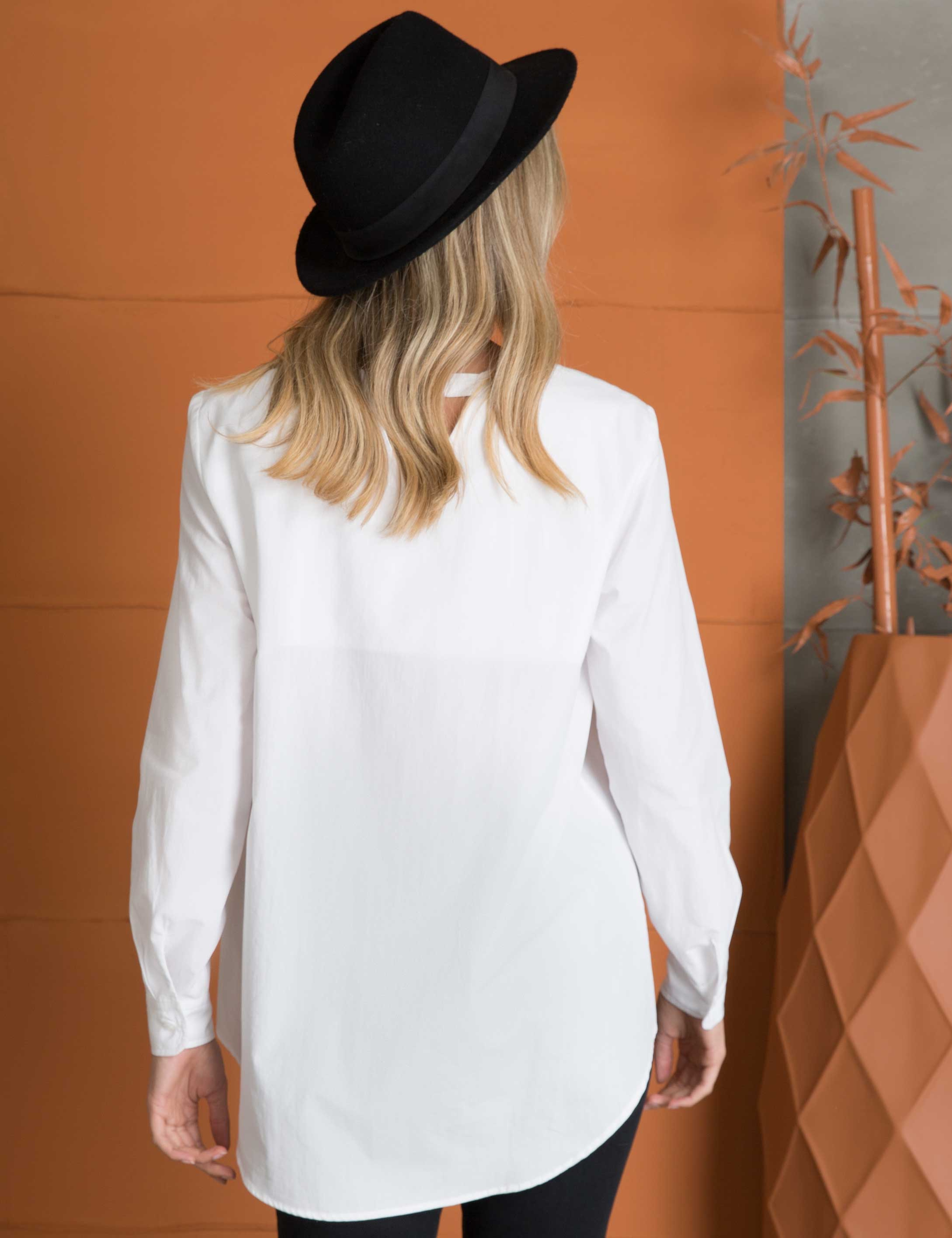 Beyaz Regular Fit Bluz - Image 4