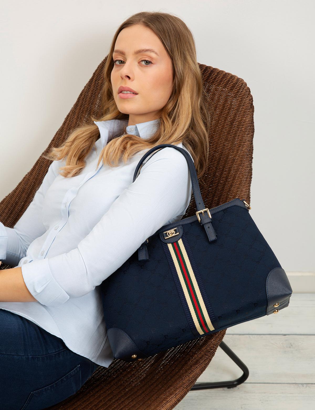 Lacivert Uzun Askılı Kol Çantası