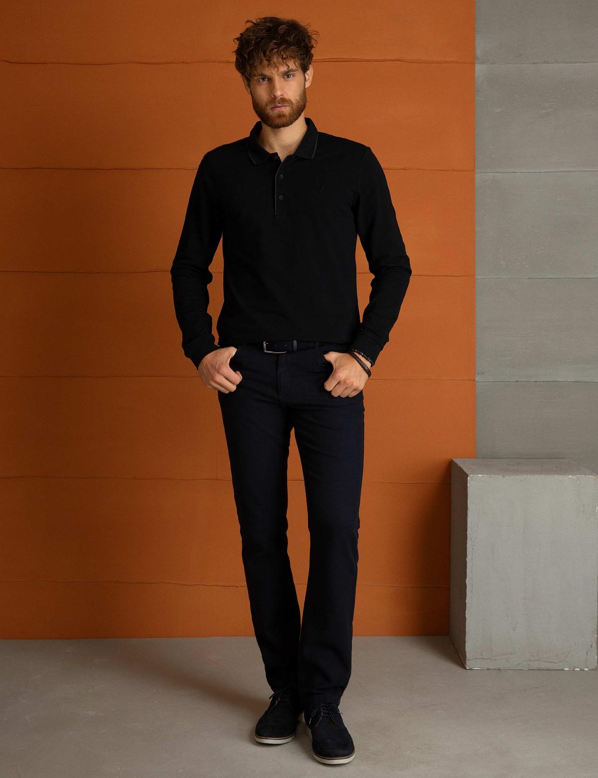 Siyah Slim Fit Sweatshirt