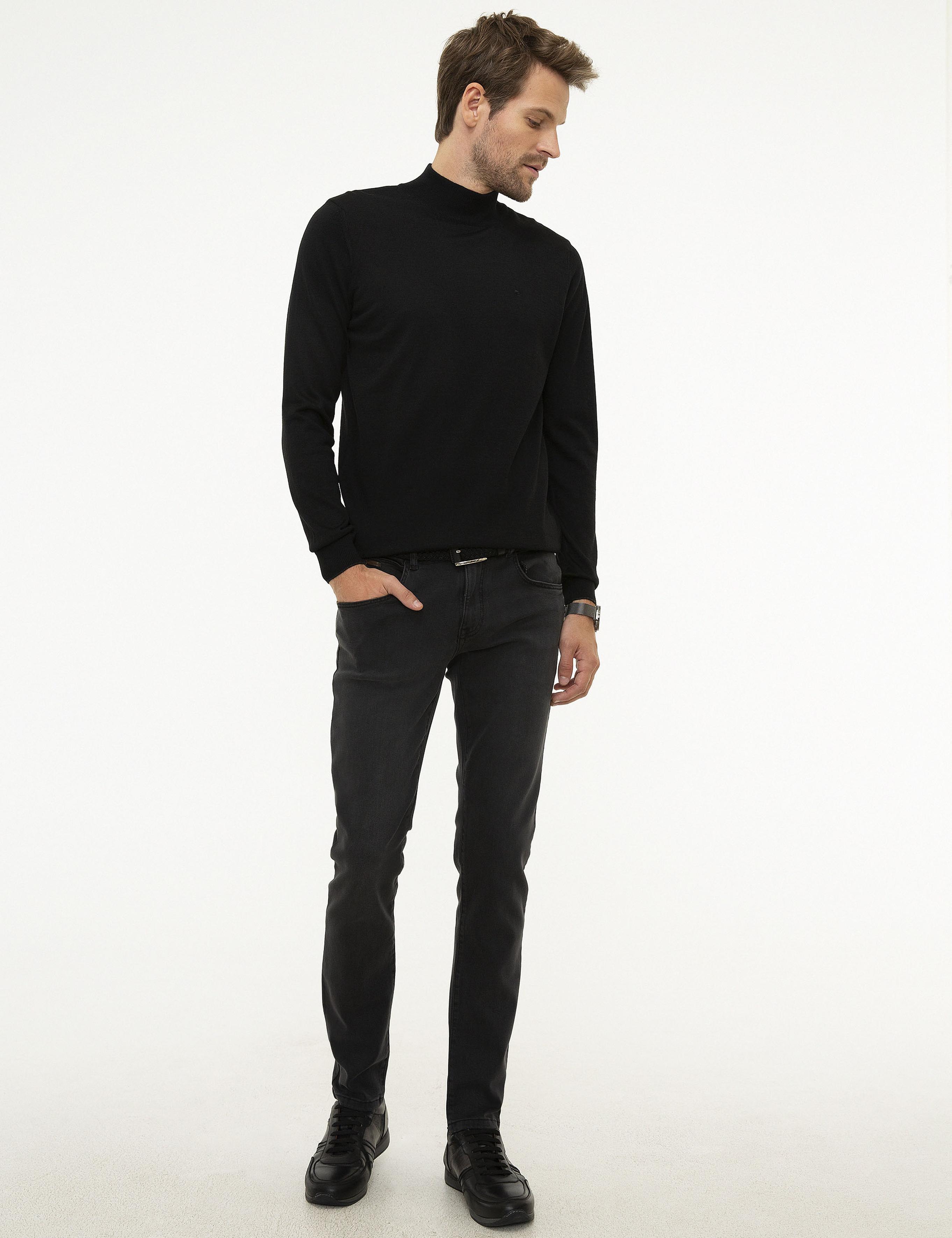 Siyah Slim Fit Yarım Balıkçı Yaka Basic Triko Kazak