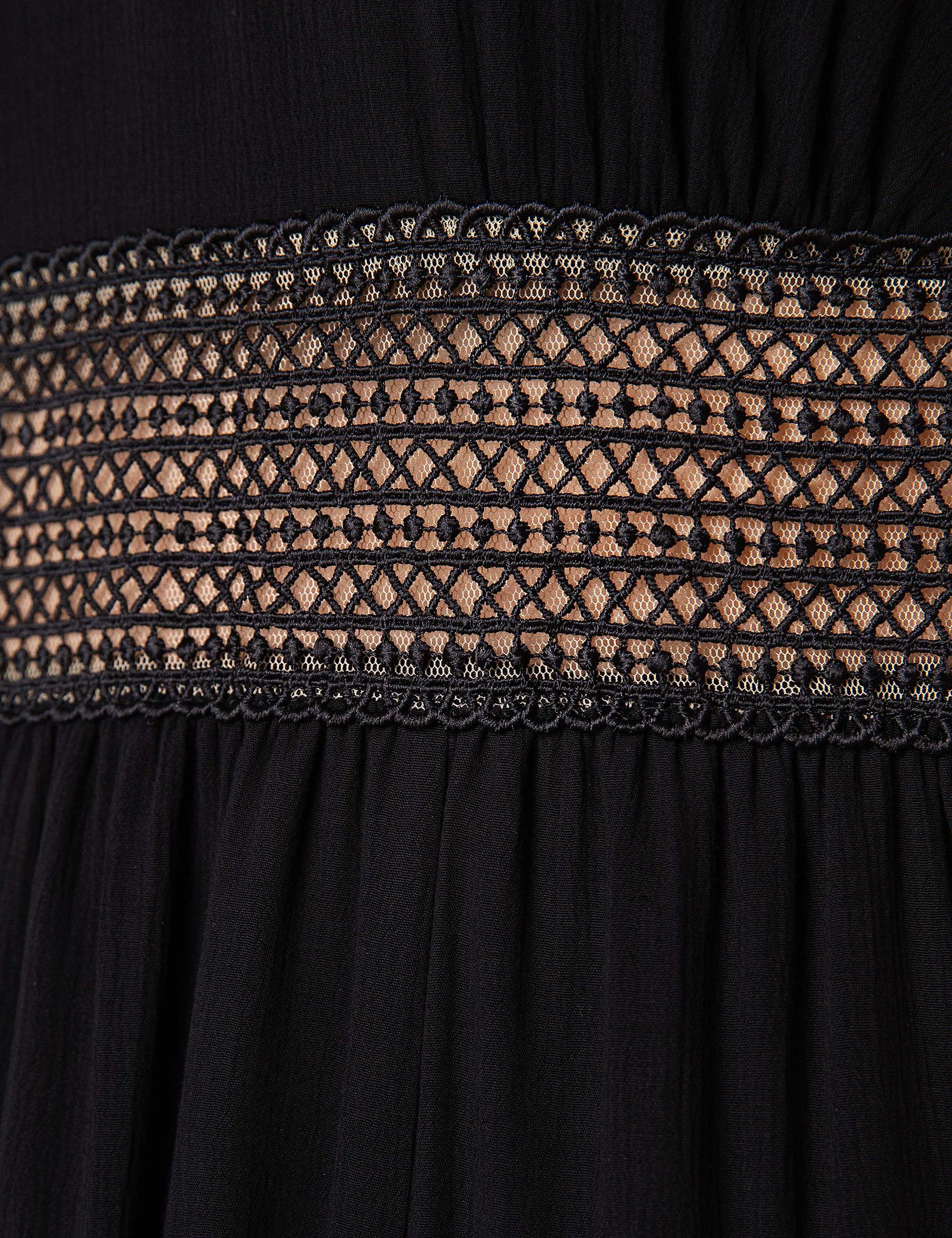 Siyah Rahat Kesim Dokuma Elbise