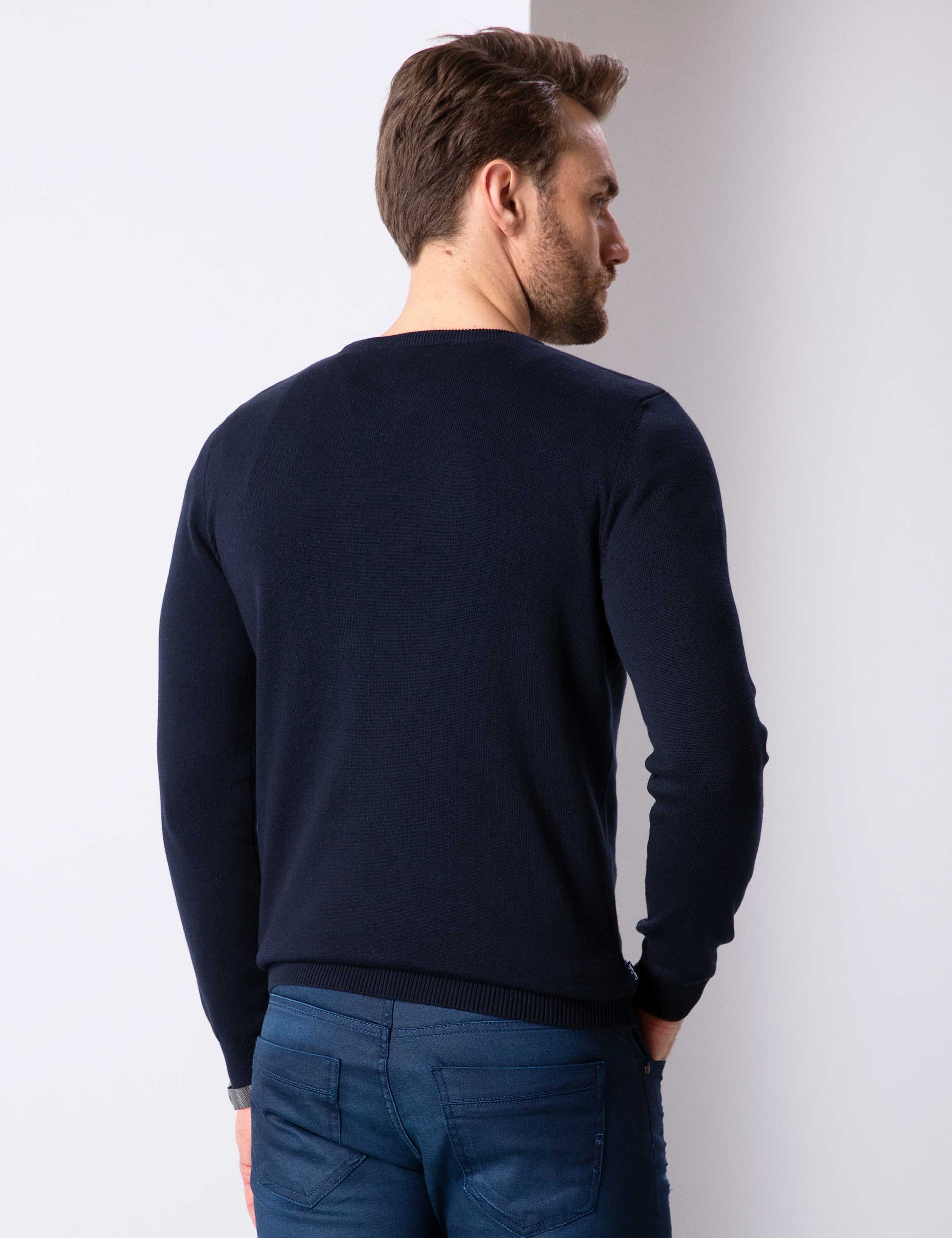 Koyu Lacivert Slim Fit Basic Kazak - Image 5