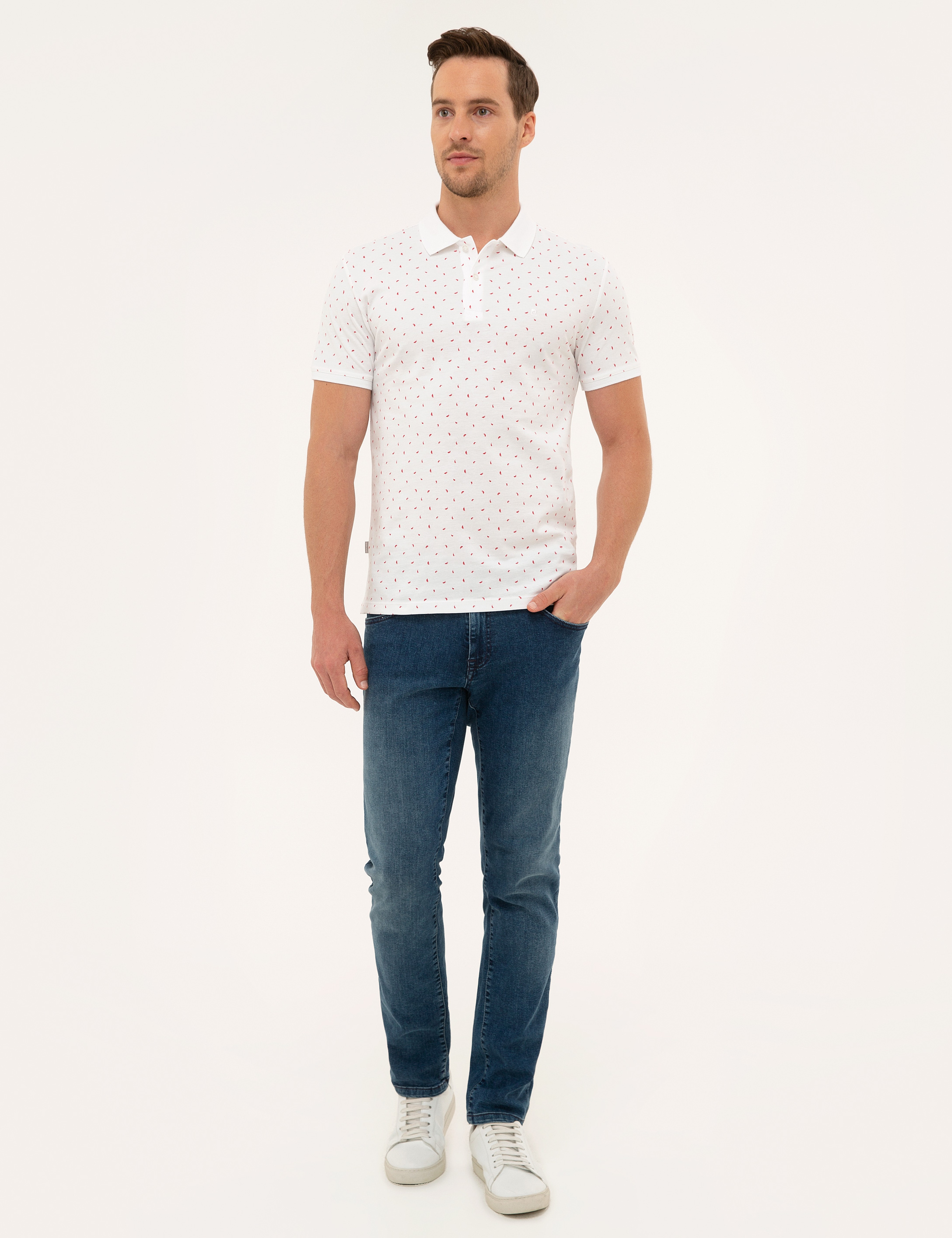 Kırmızı Detaylı Beyaz Slim Fit Polo Yaka Tişört - Image 4