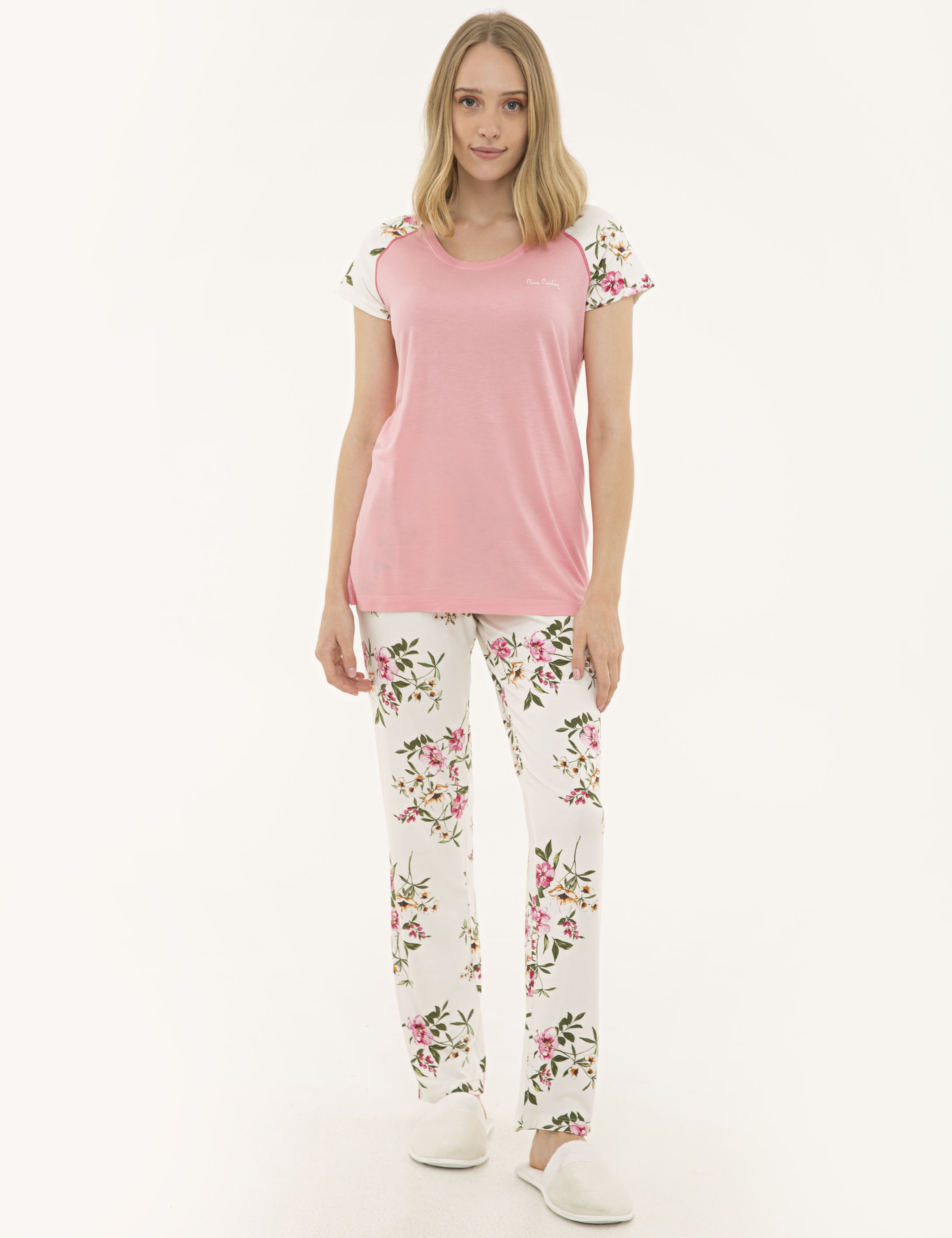 Pembe Pijama Takımı