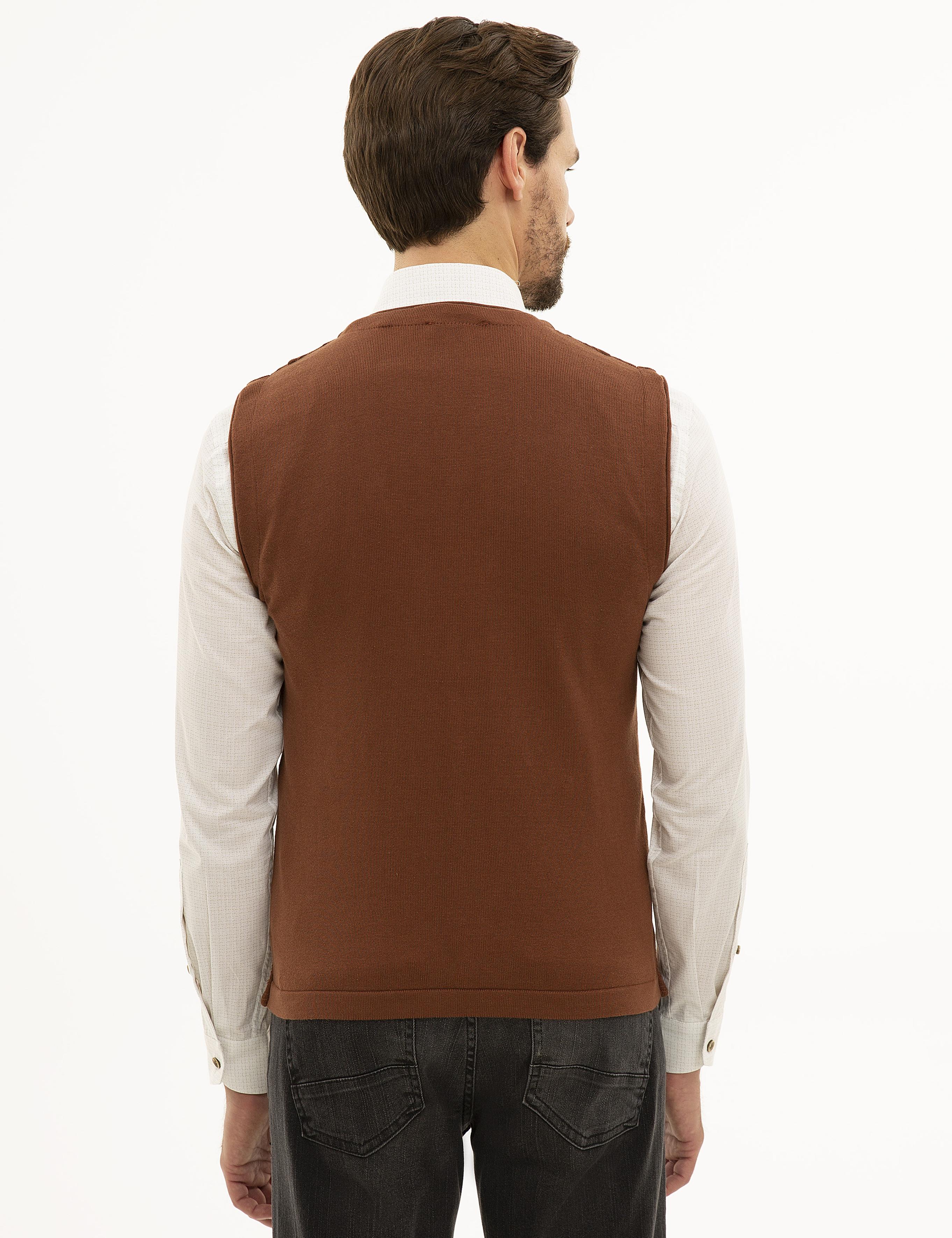 Kahverengi Triko Yelek