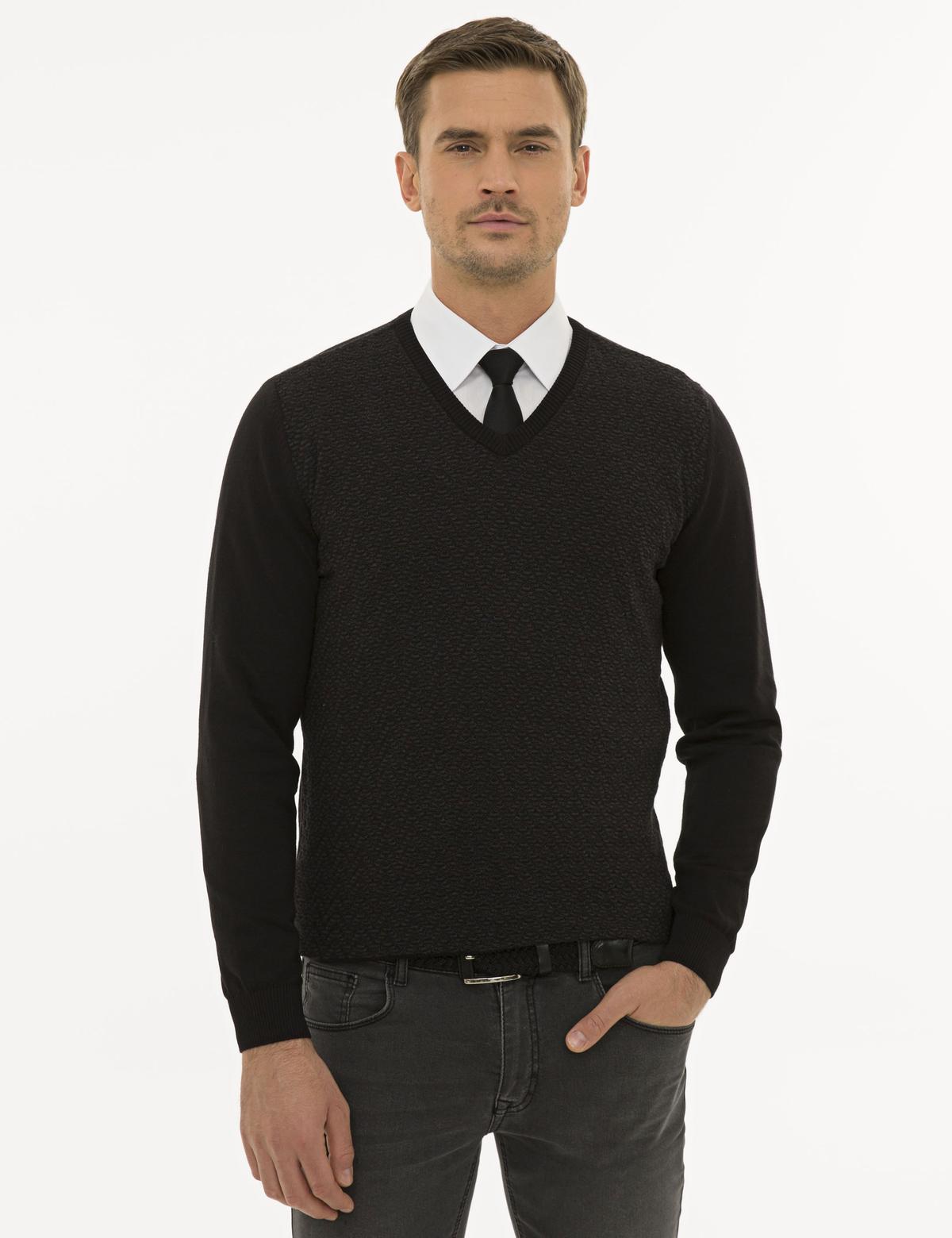 Siyah Slim Fit V Yaka Triko Kazak