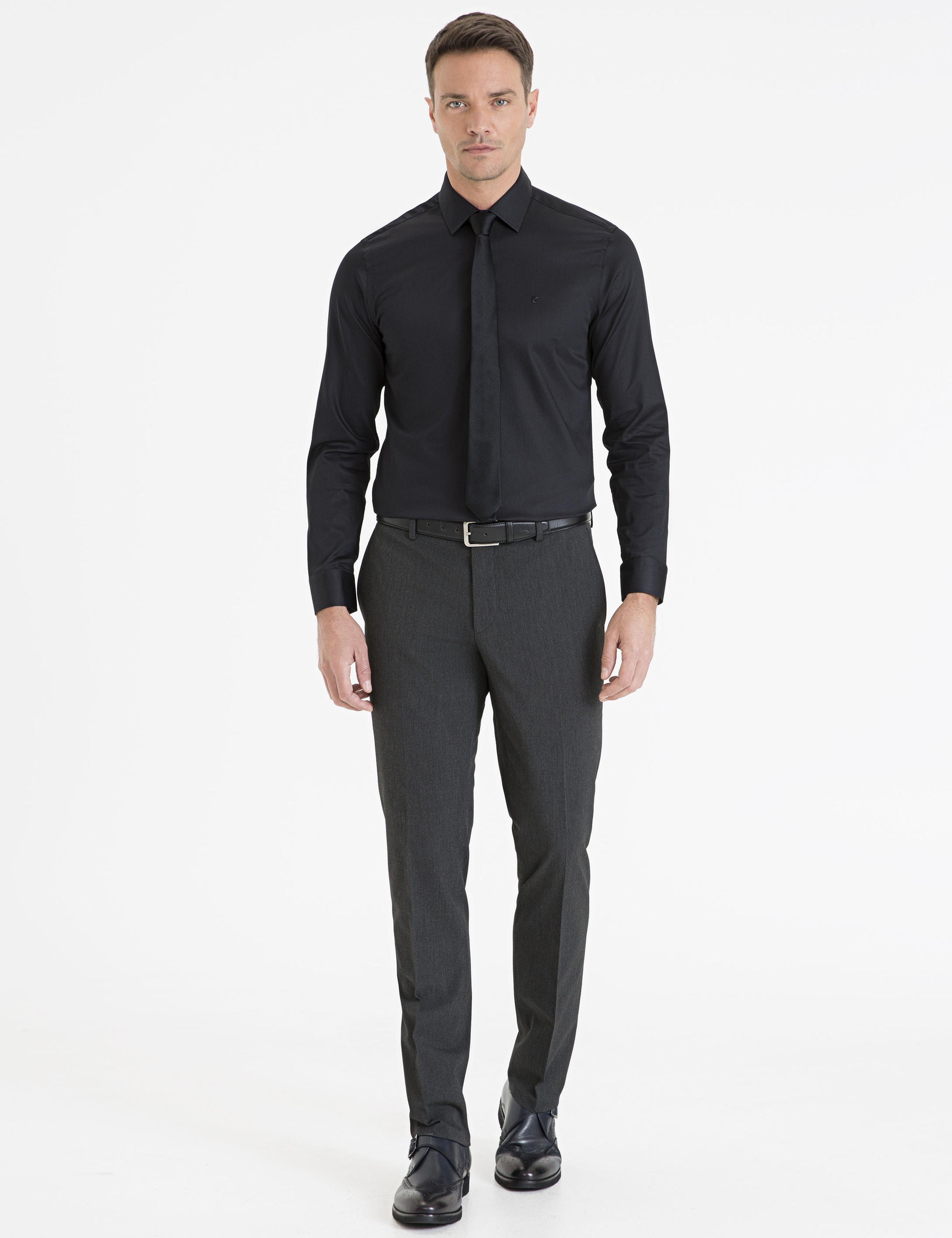 Siyah Slim Fit Uzun Kollu Basic Gömlek