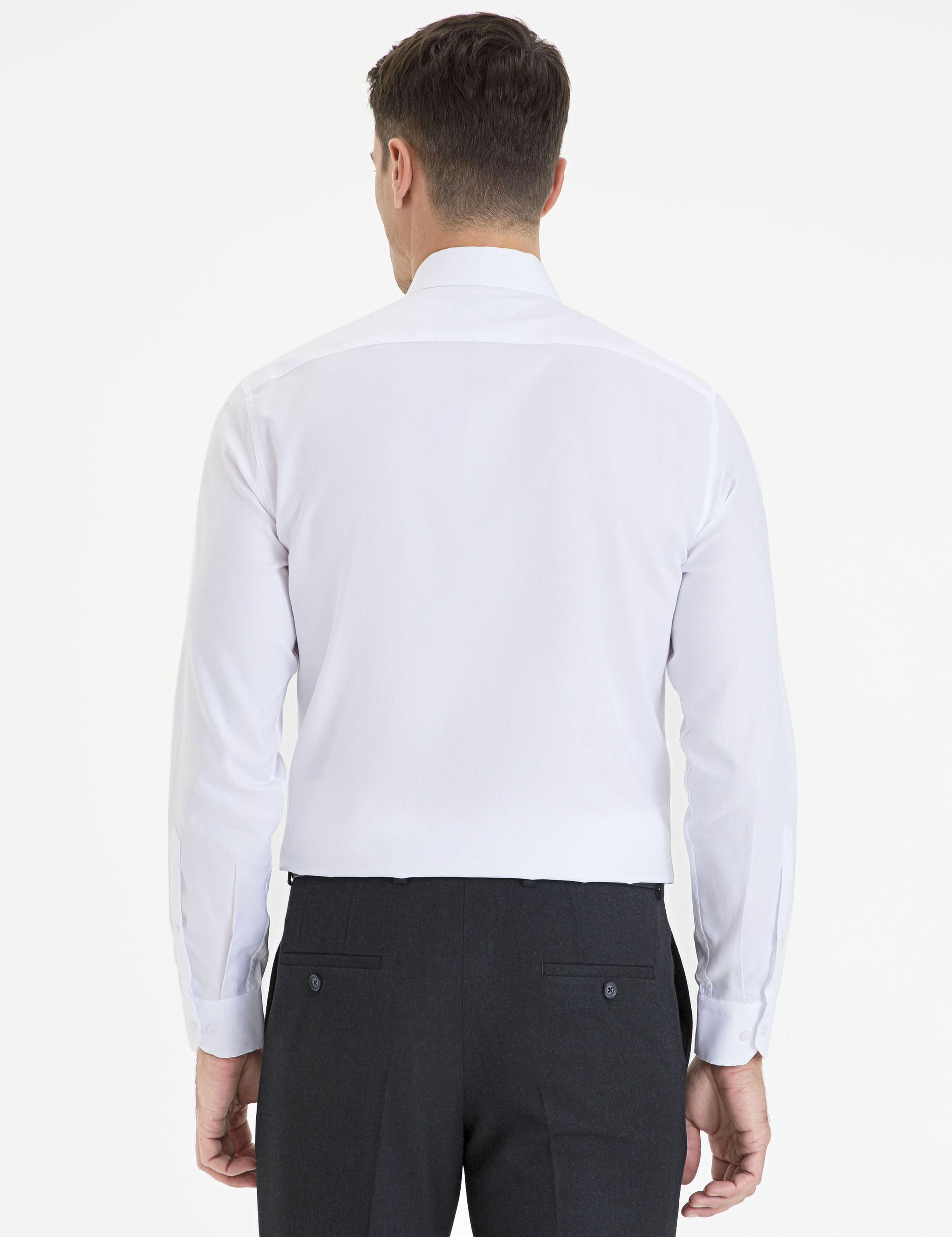 Beyaz Slim Fit Uzun Kollu Basic Gömlek