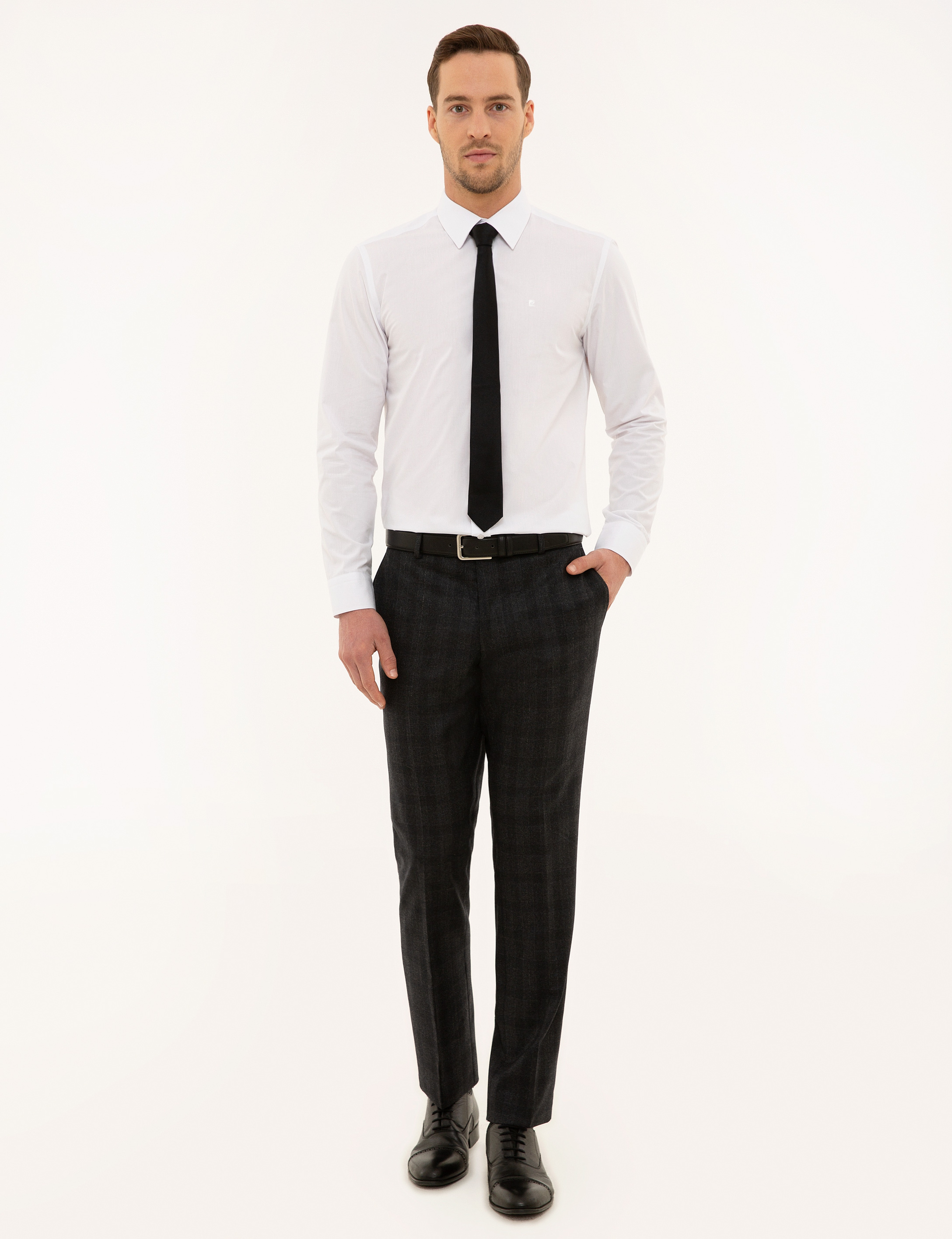 Beyaz Slim Fit Uzun Kollu Basic Gömlek