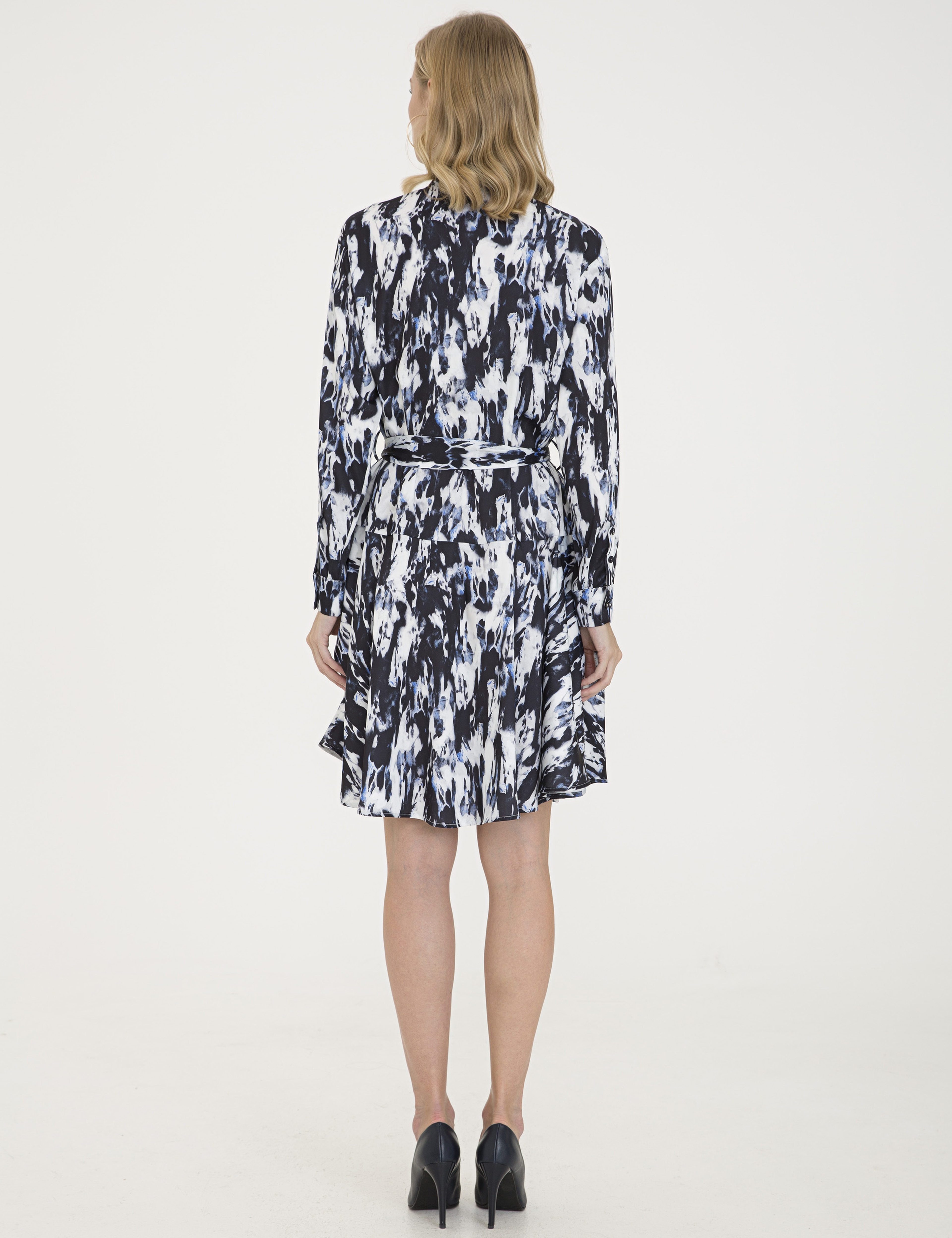 Siyah Comfort Fit Desenli Elbise - Image 5