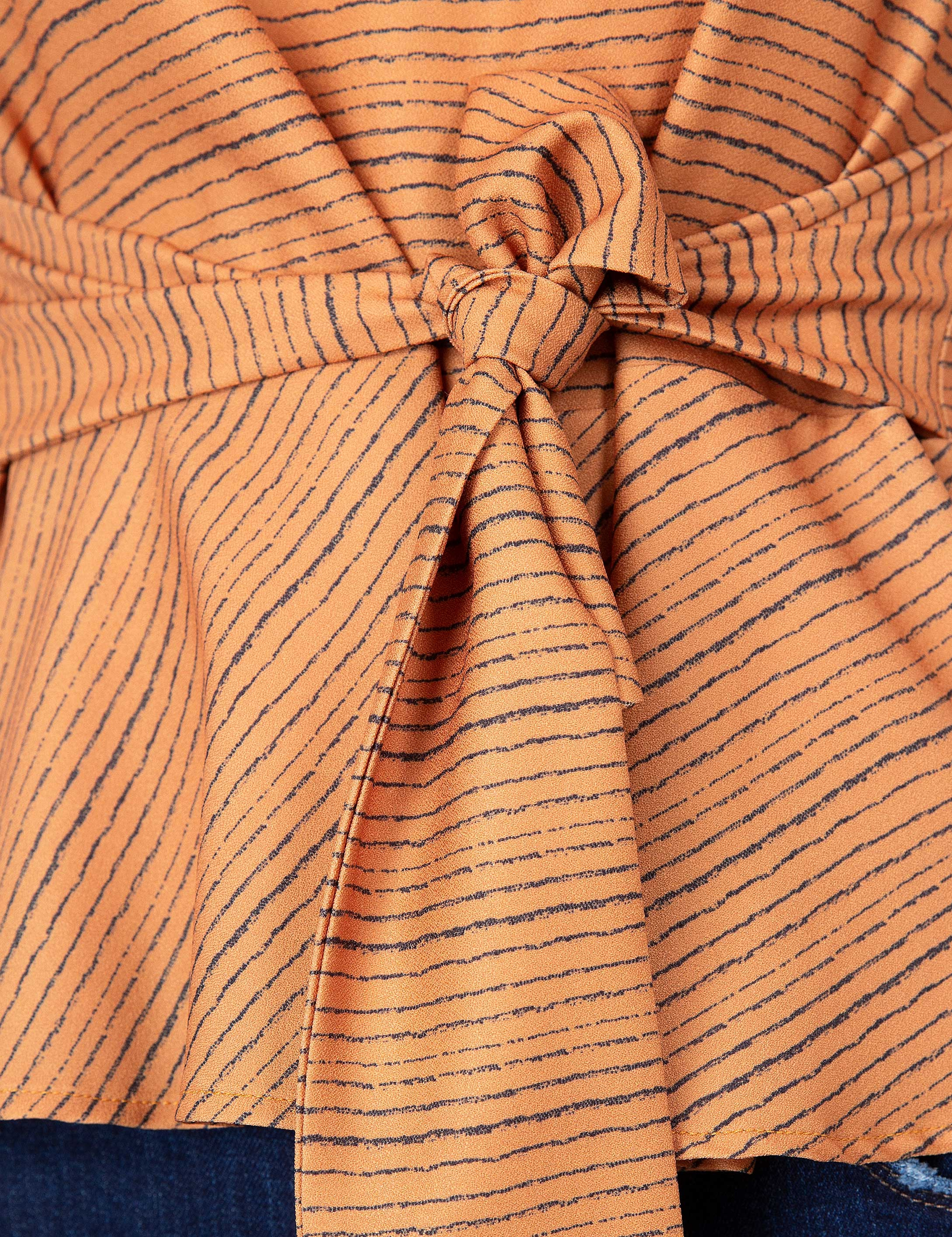 Safran Slim Fit V Yaka Bluz - Image 5