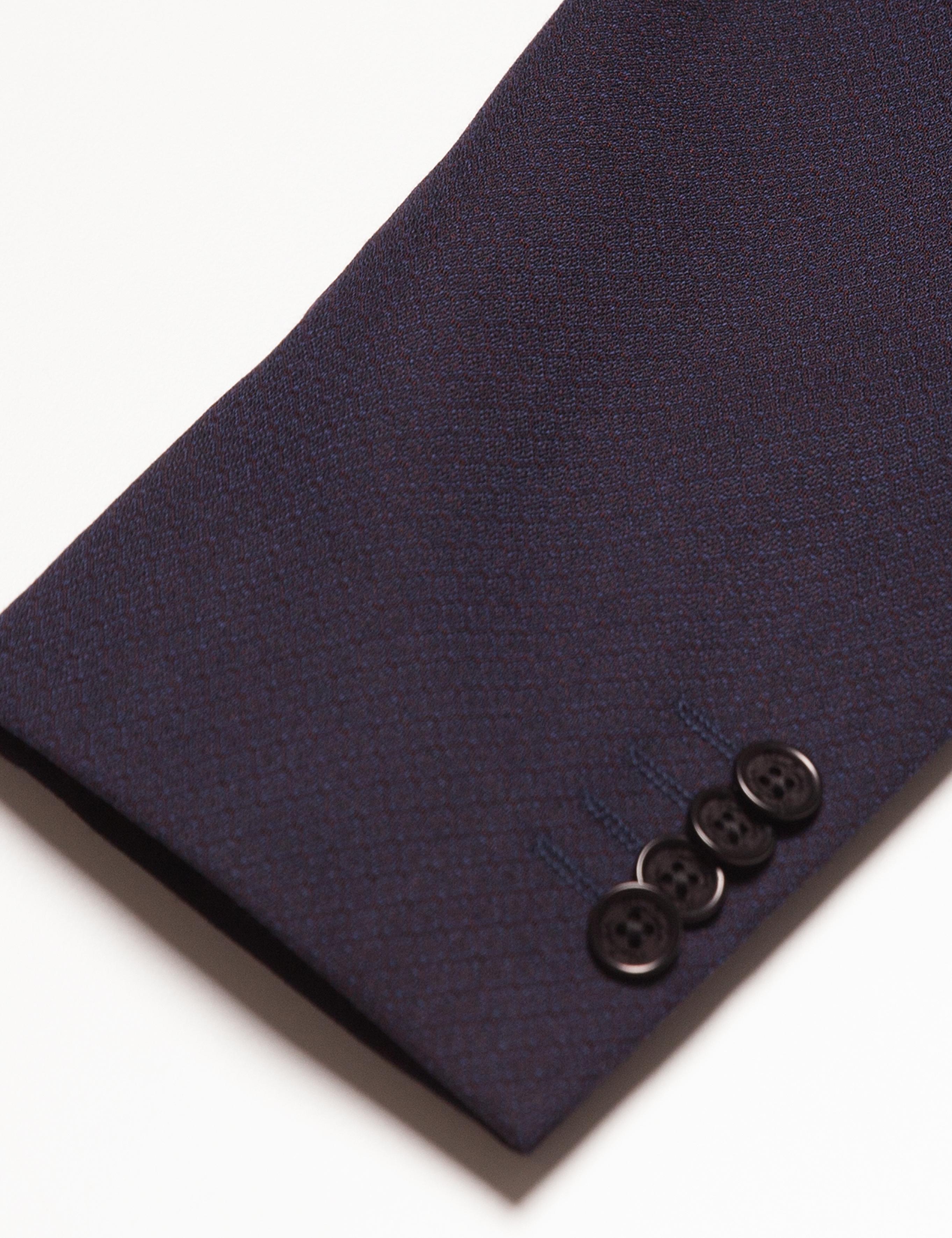 KIRMIZI TAKIM ELBISE