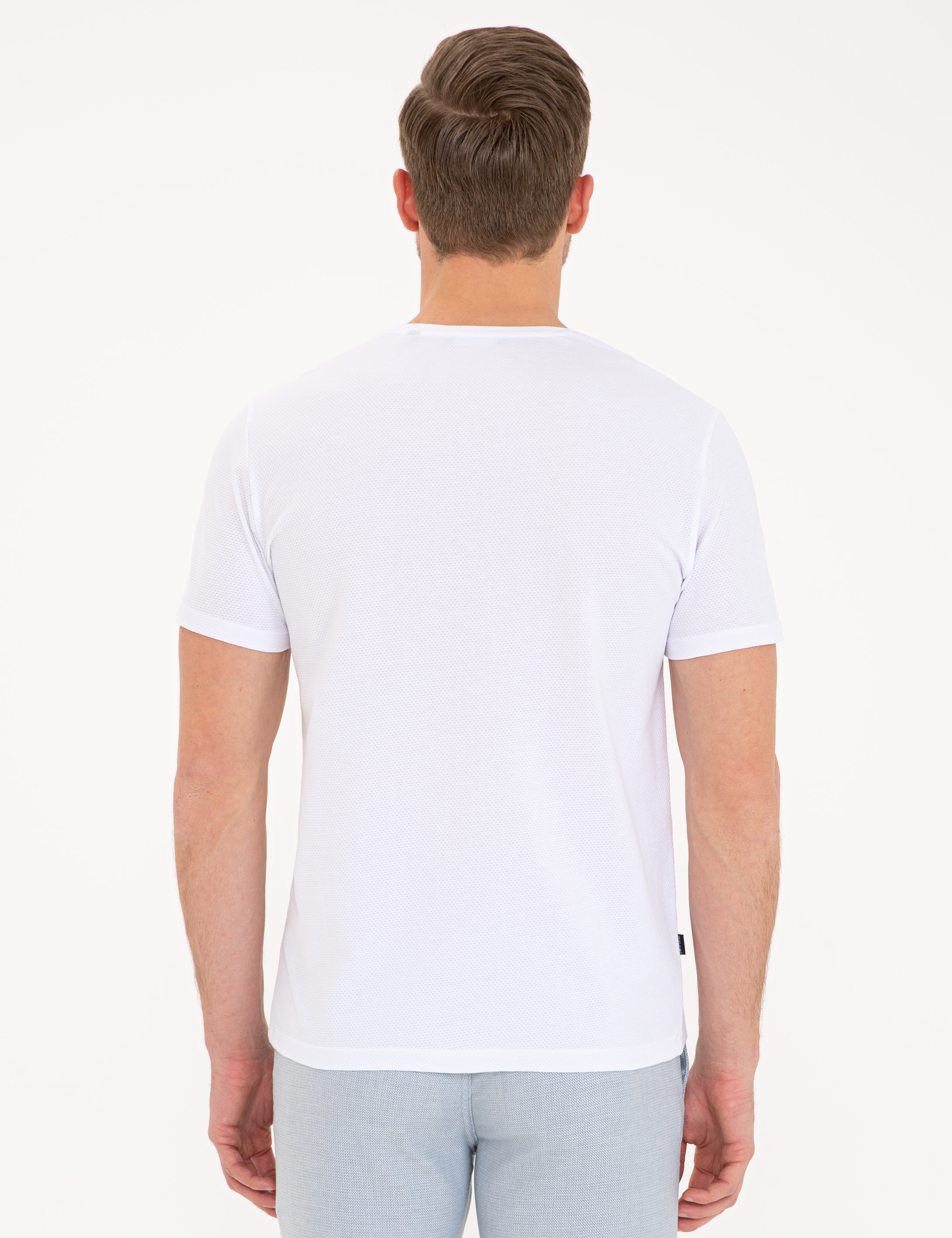 Beyaz Slim Fit Bisiklet Yaka Tişört