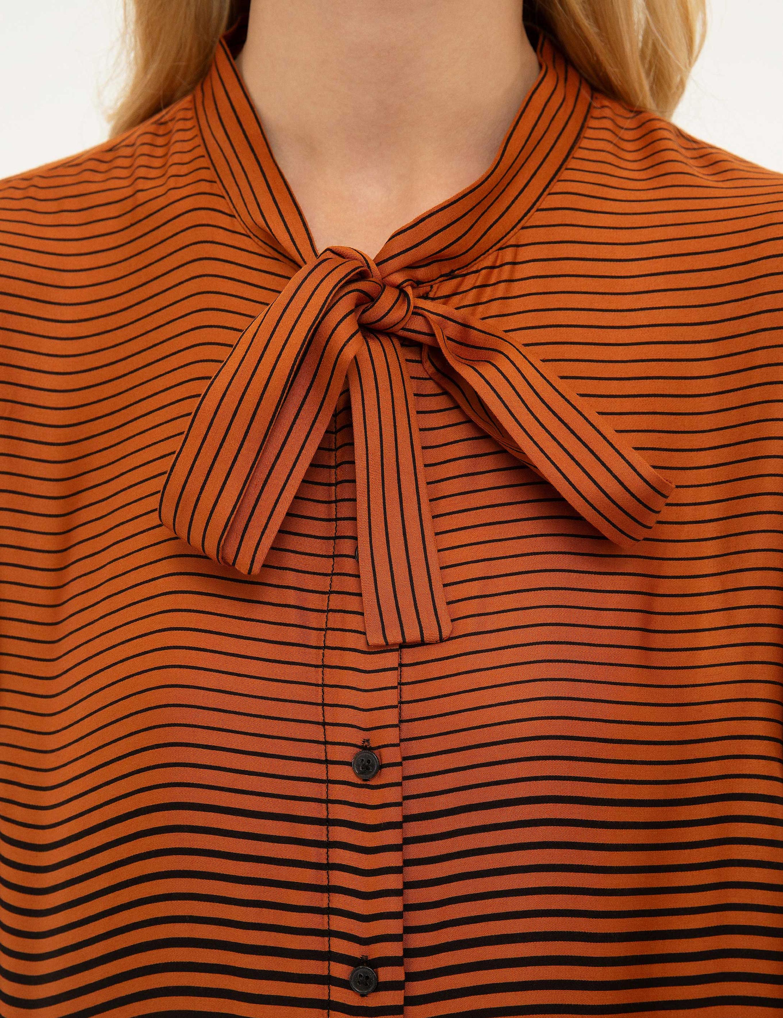 Kırmızı Dokuma Gömlek