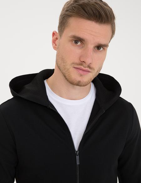 Siyah Standart Fit Kapüşonlu Sweatshirt - 50233278077