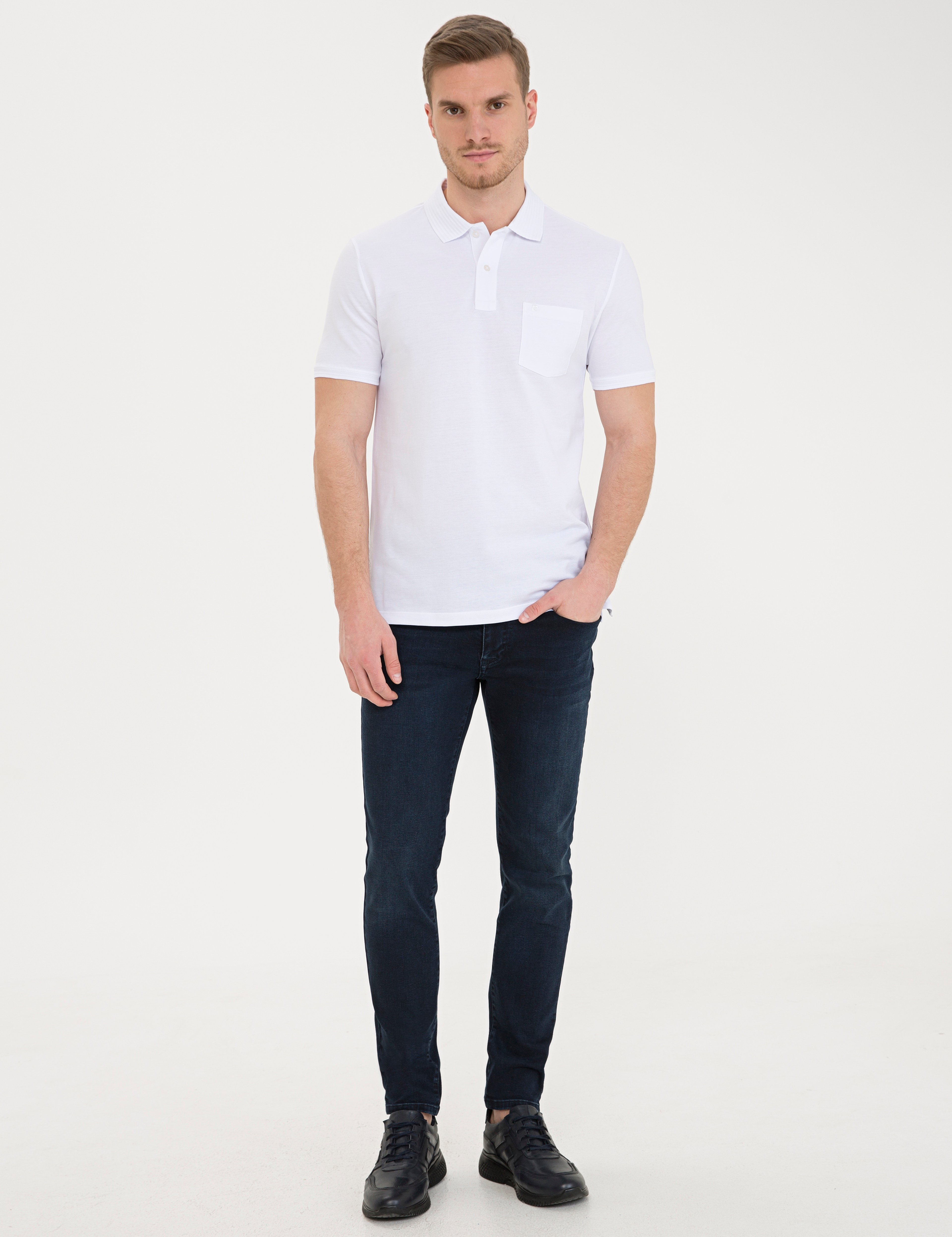 Beyaz Regular Fit Basic Tişört
