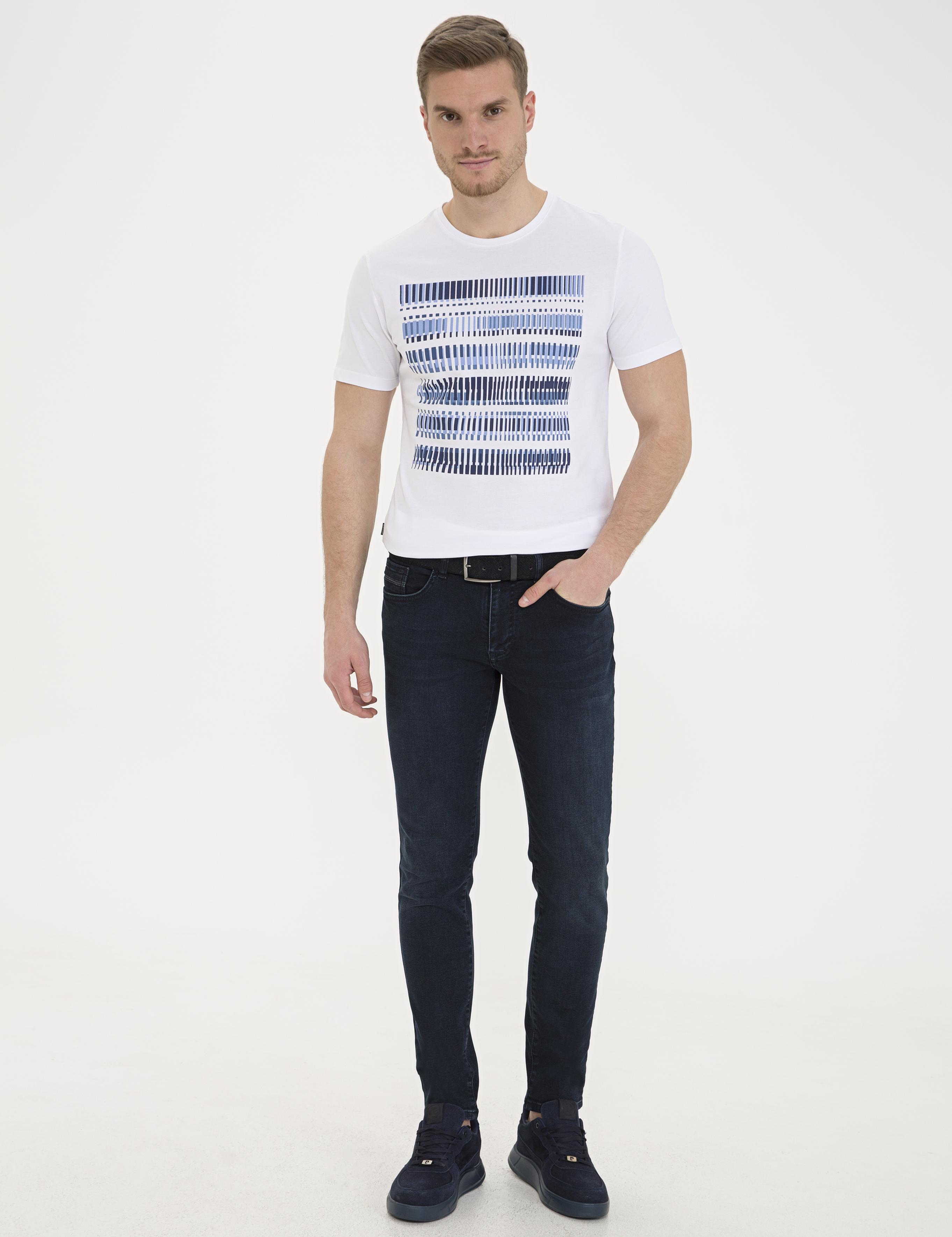 Beyaz Slim Fit Bisiklet Yaka Tişört