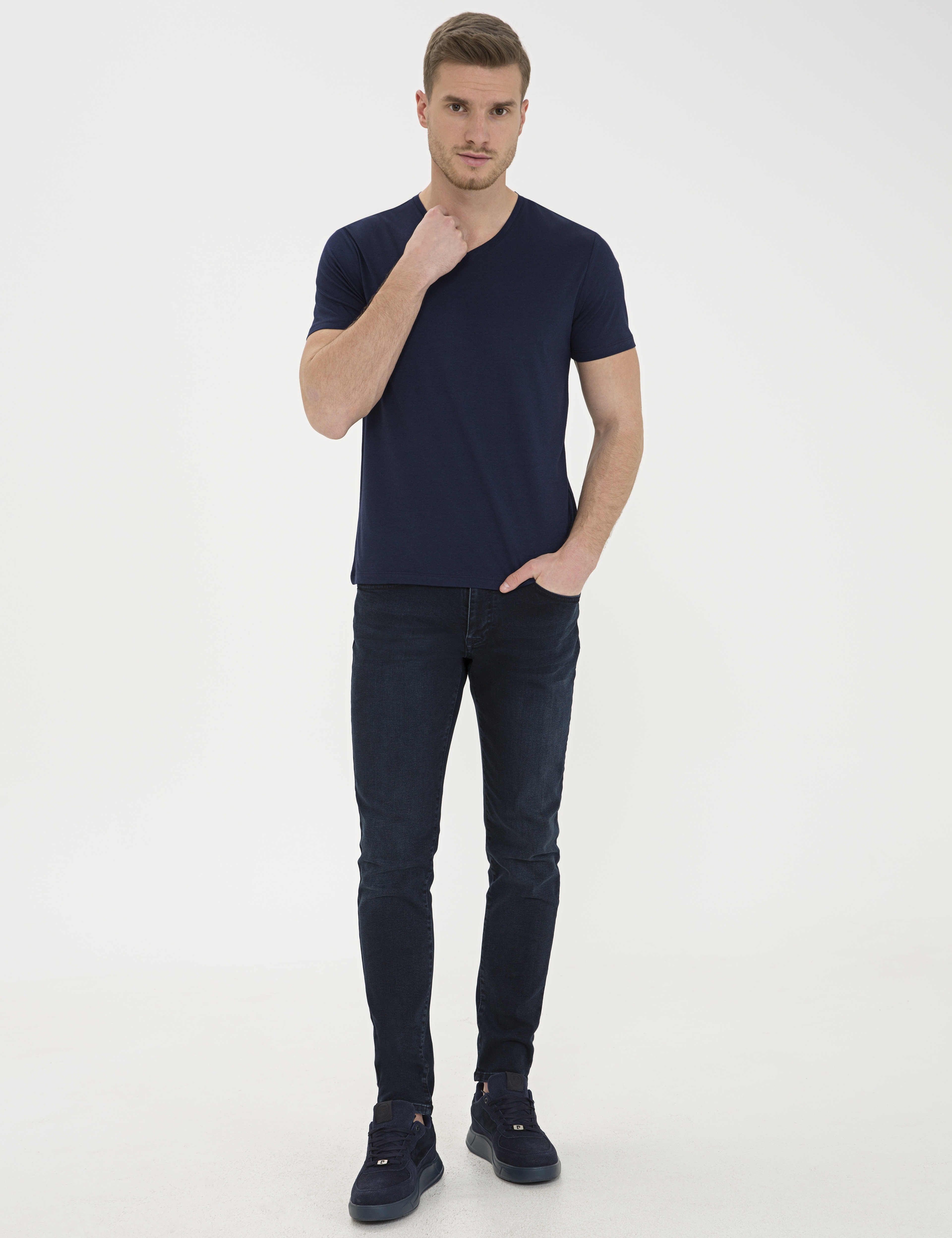 Koyu Lacivert Slim Fit V Yaka Basic Tişört - Image 4