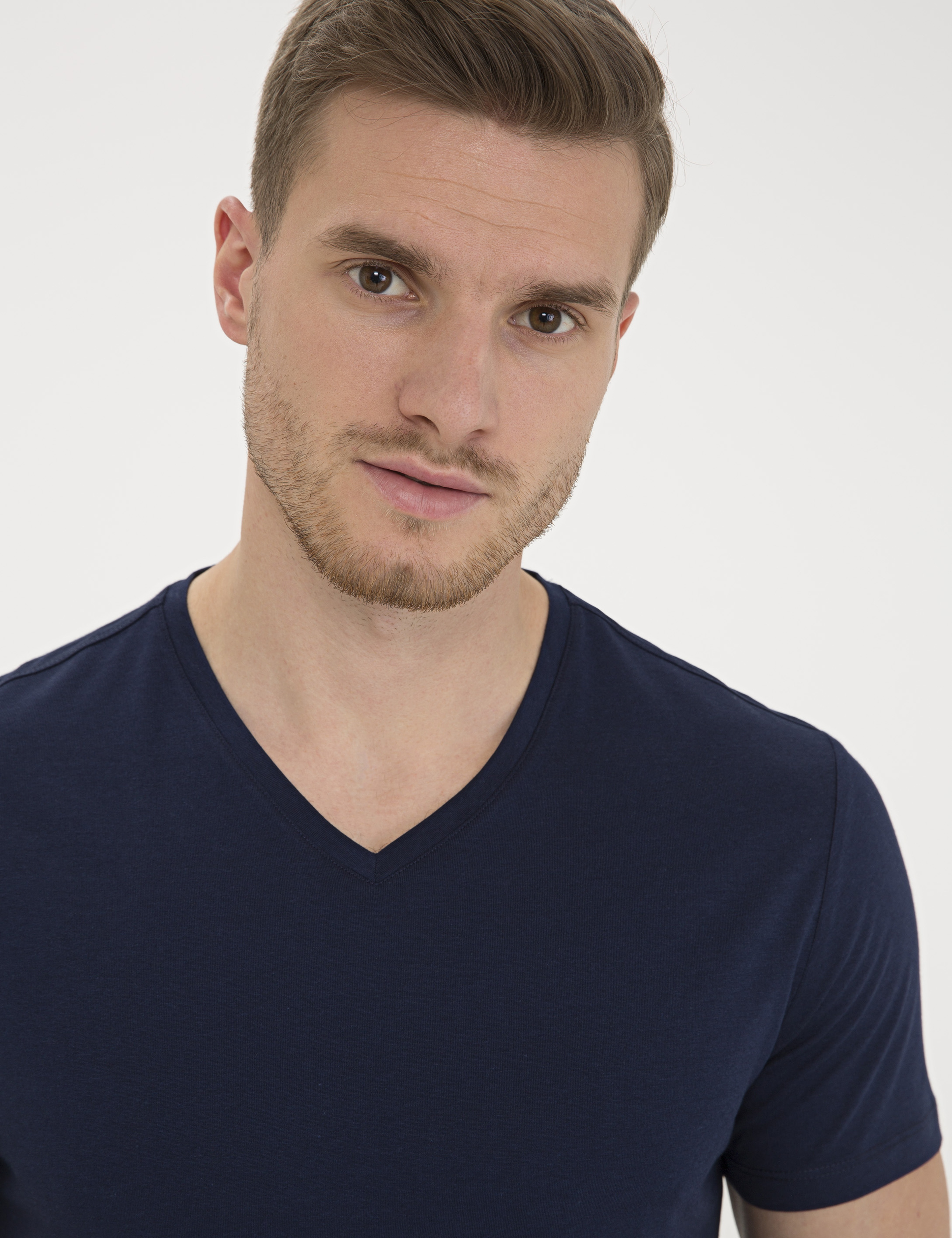 Koyu Lacivert Slim Fit V Yaka Basic Tişört - Image 2