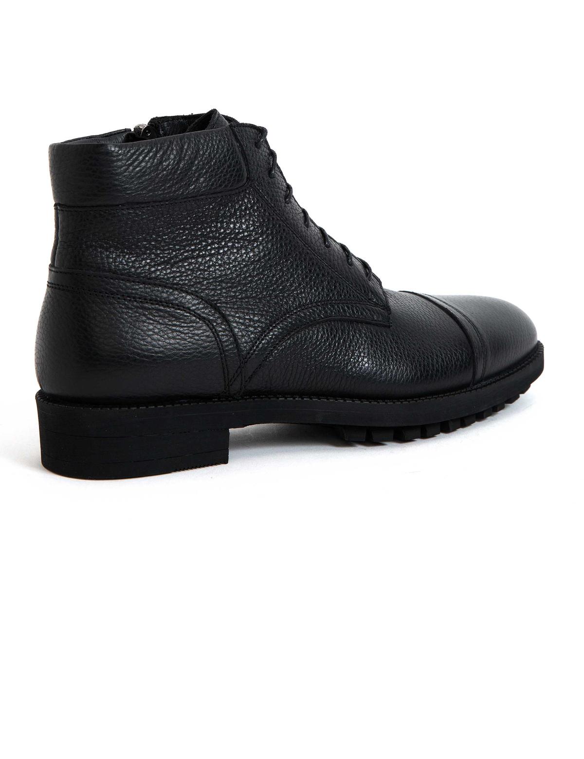 Siyah Bot - 50203121003