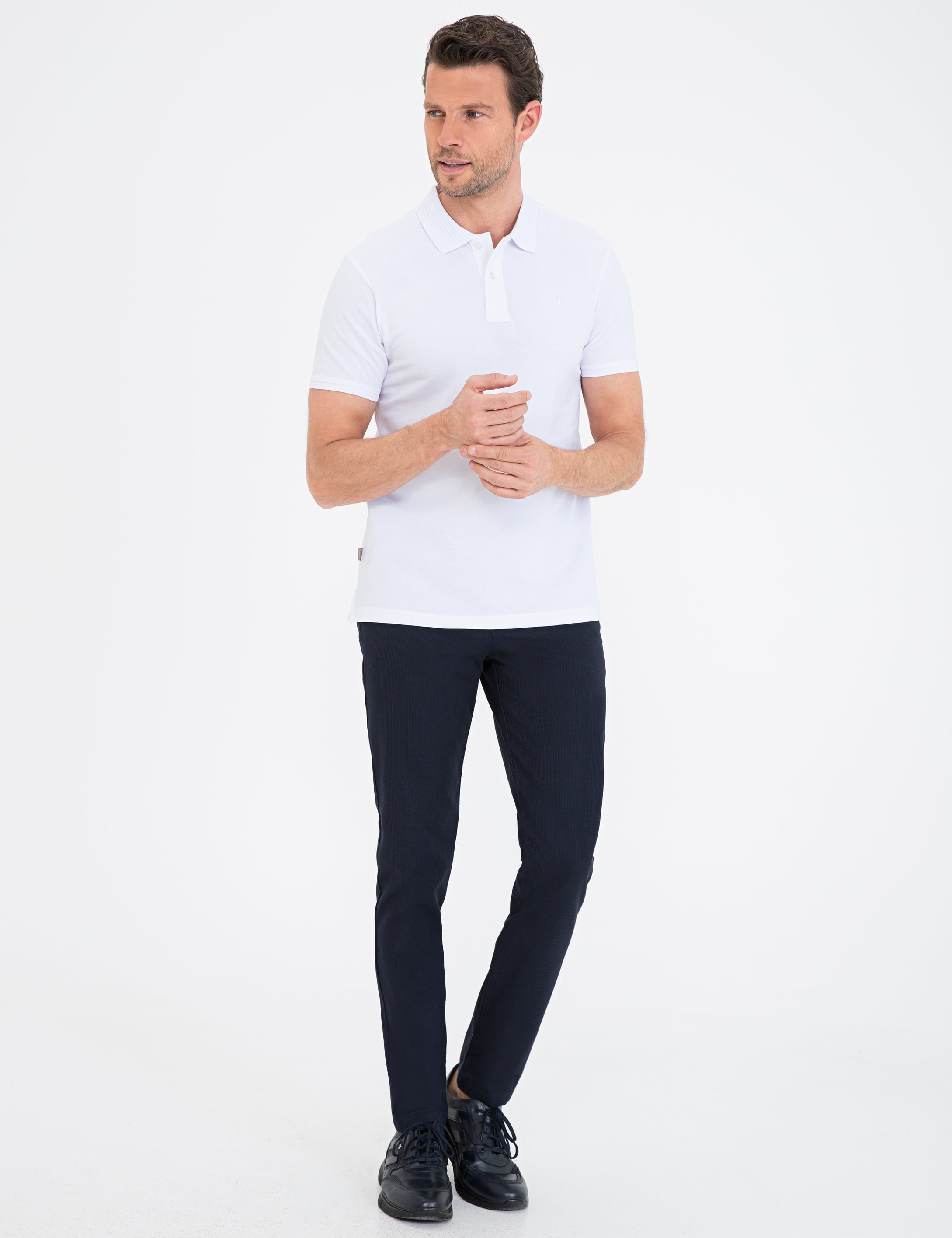 Beyaz Slim Fit Polo Yaka Basic Tişört - Image 4