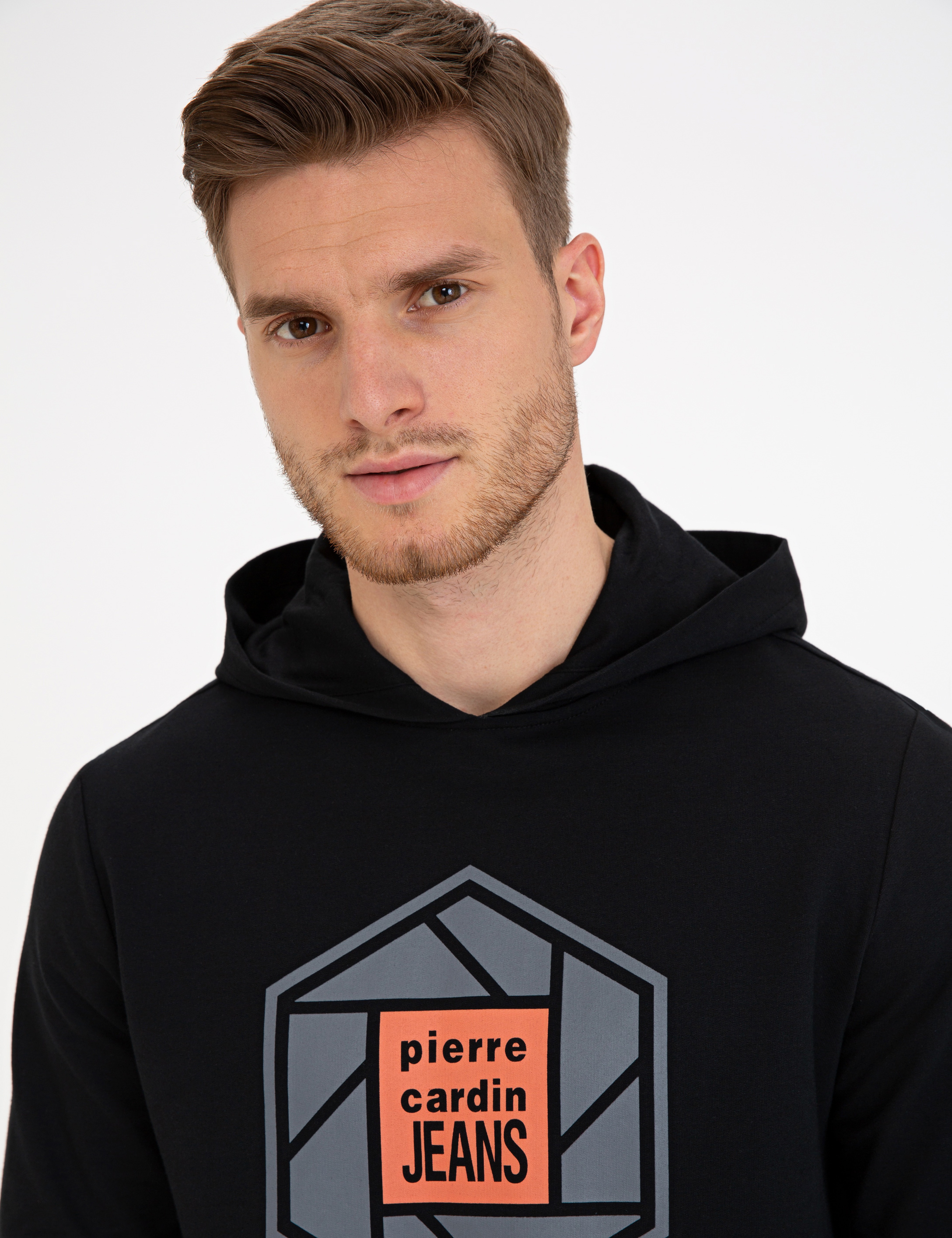 Siyah Standart Fit Kapüşonlu Sweatshirt