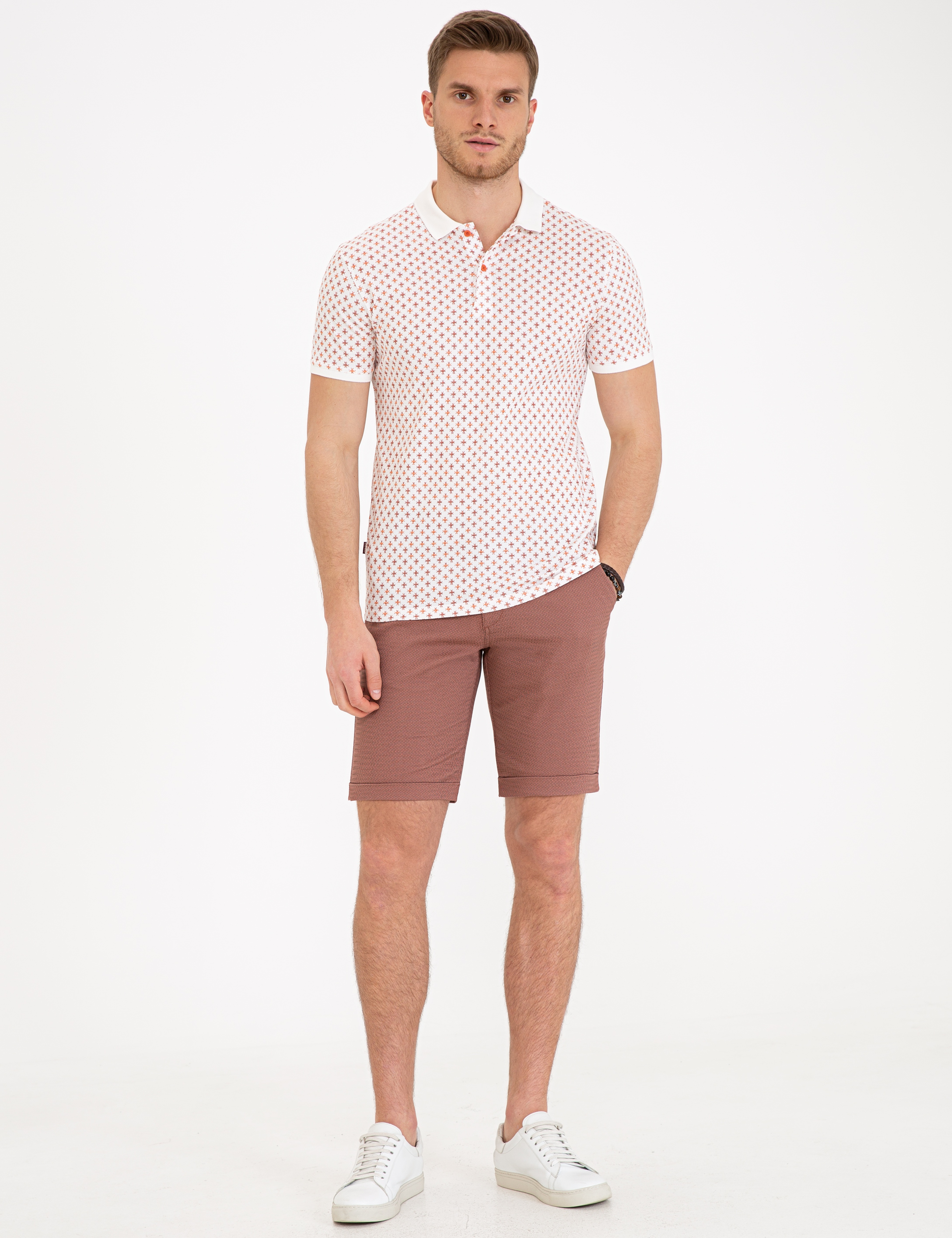 Beyaz Slim Fit Polo Yaka Tişört