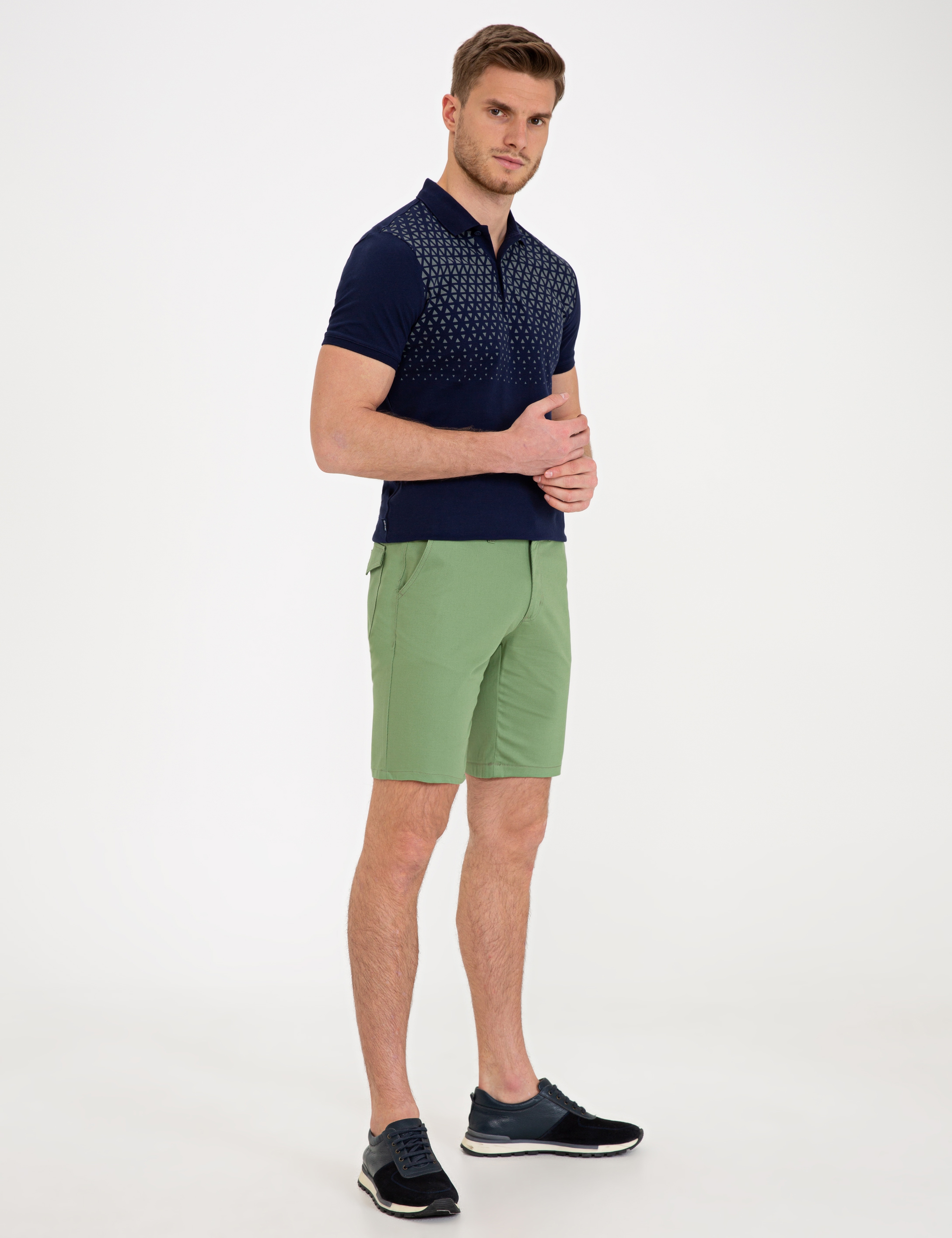 Yeşil Standart Fit Bermuda Şort