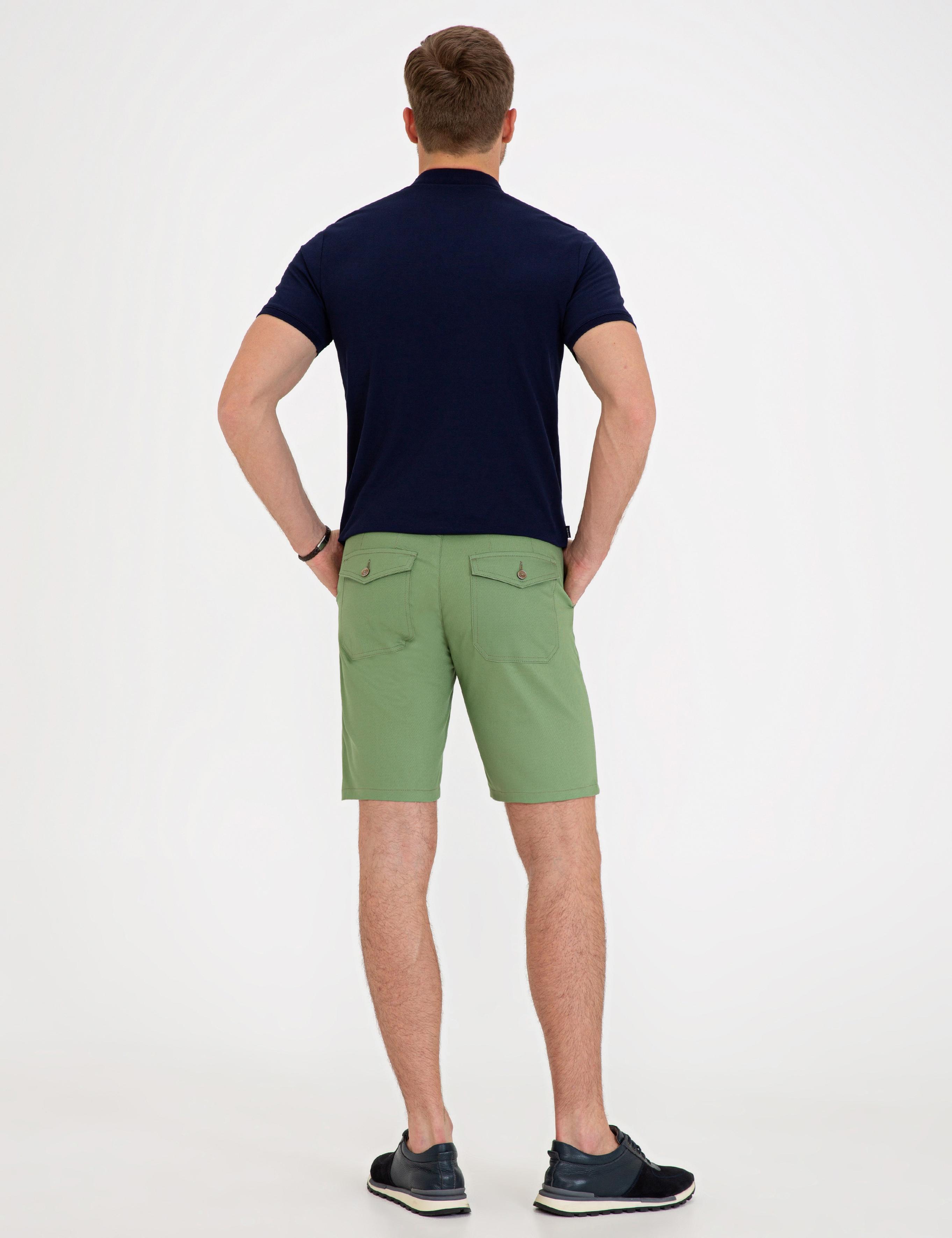 Yeşil Standart Fit Bermuda Şort