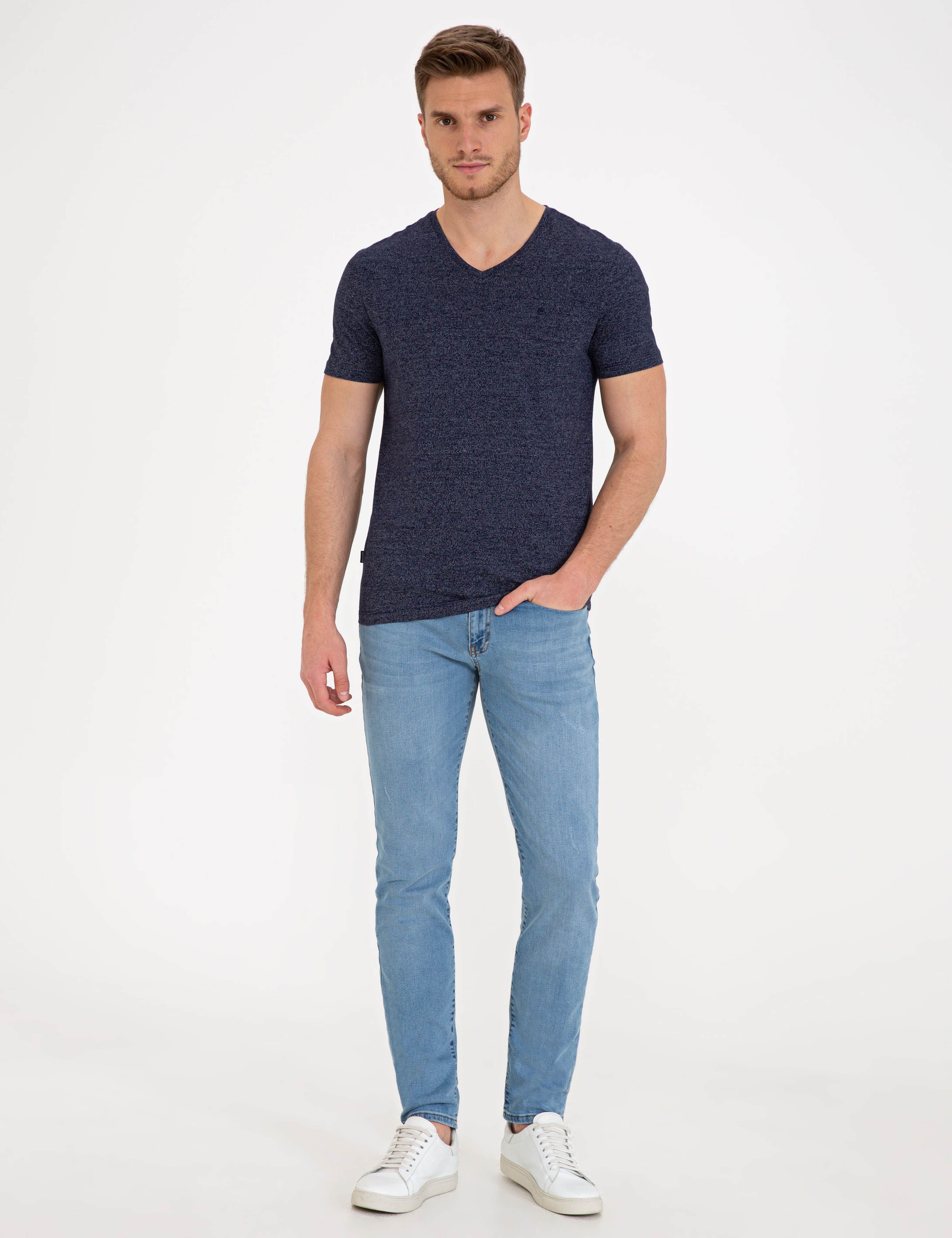 Lacivert Slim Fit V Yaka Tişört - Image 4