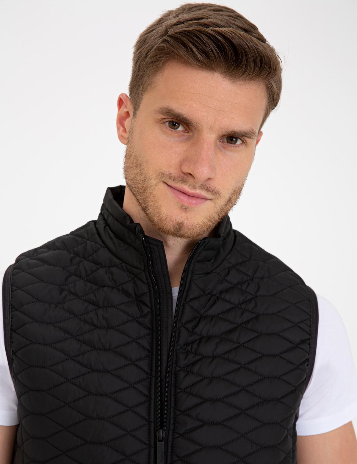 Siyah Yelek - 50240596032