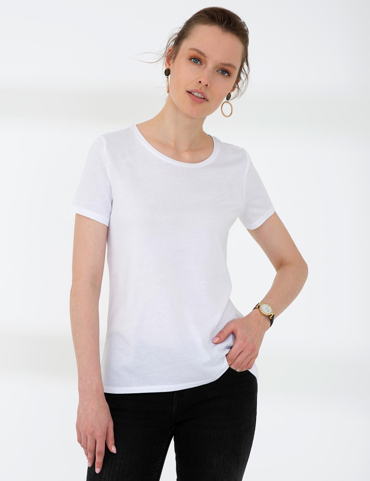 Beyaz Bisiklet Yaka Tişört