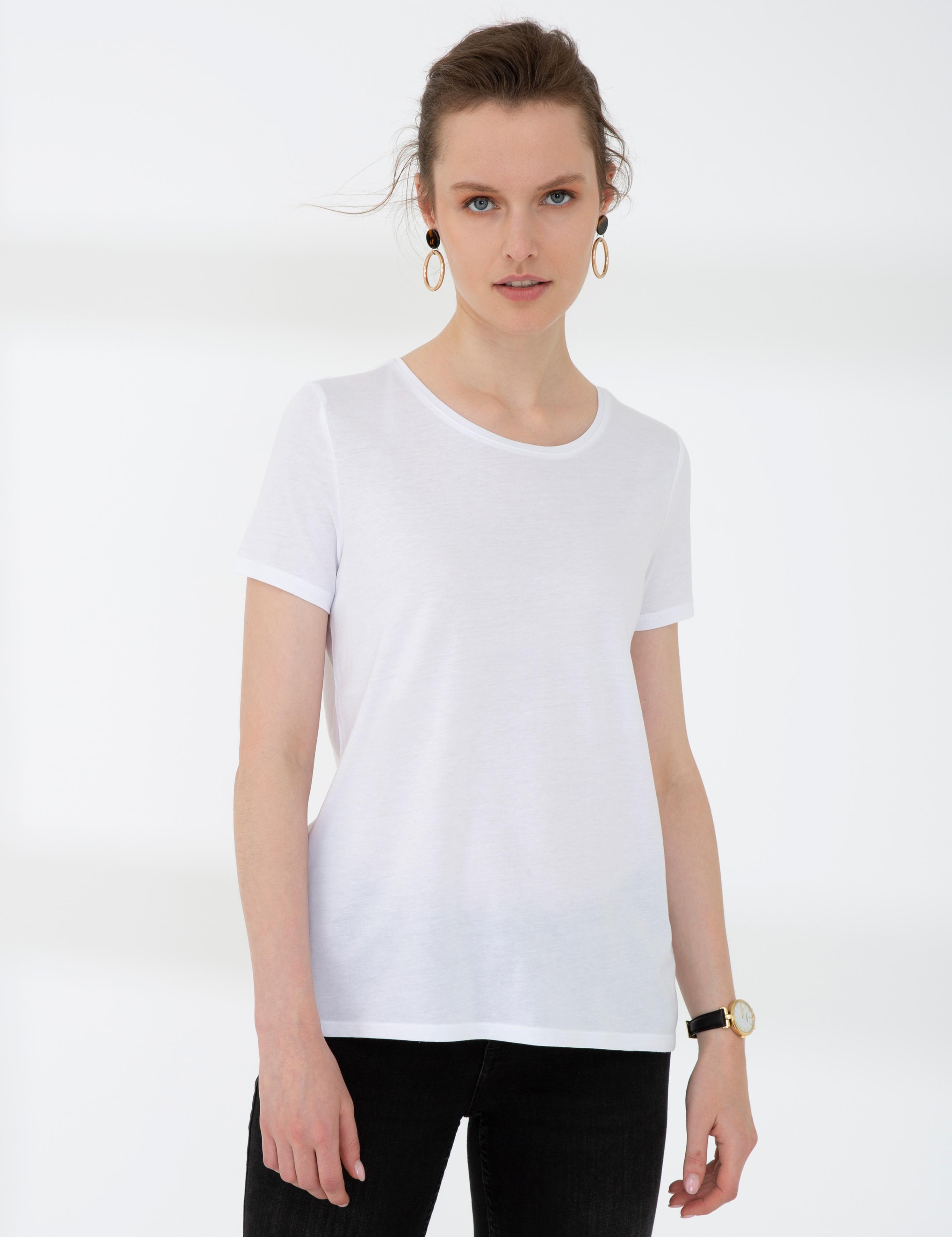 Beyaz Bisiklet Yaka Tişört