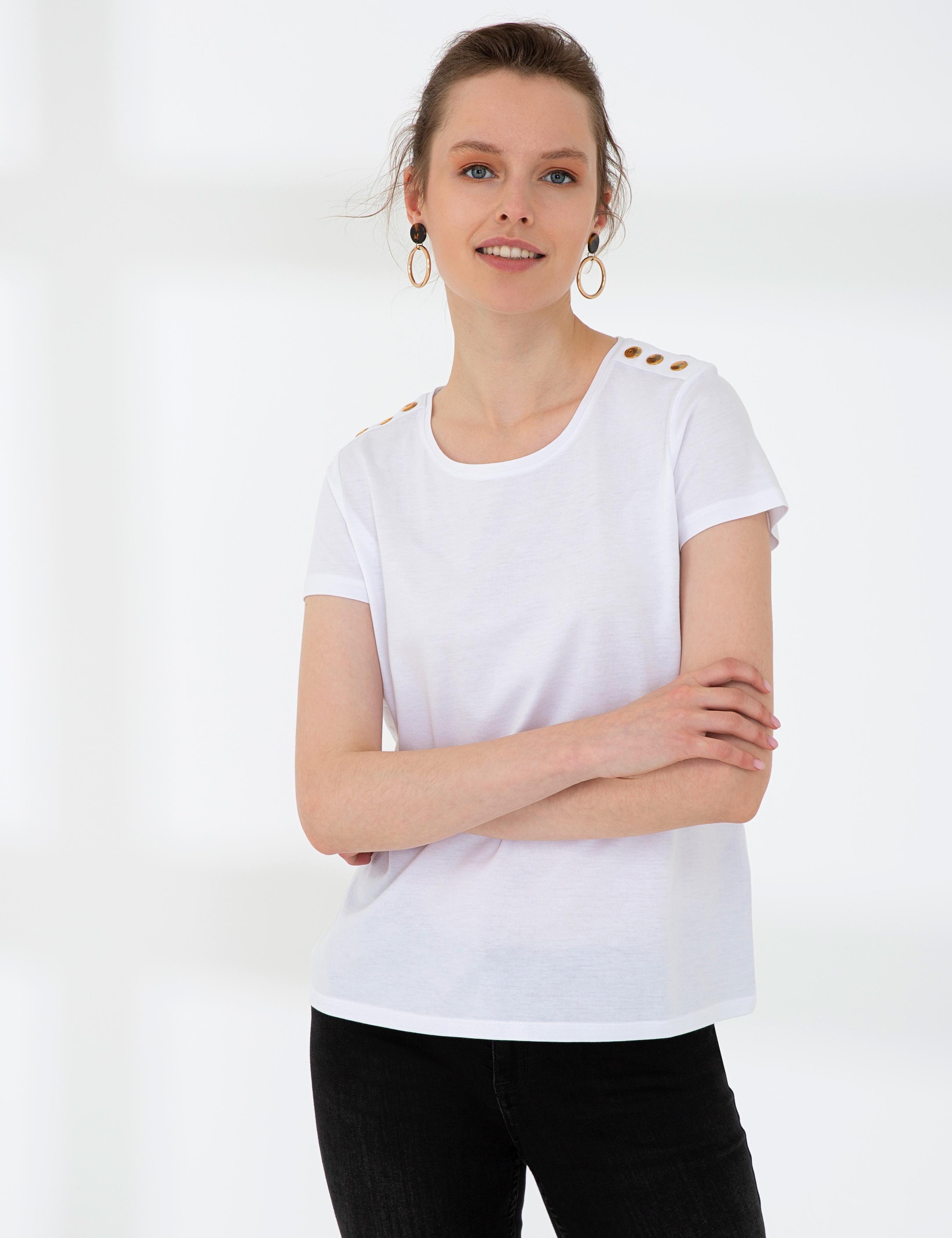 Beyaz Standart Fit Bisiklet Yaka T-Shirt