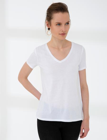 Beyaz Regular Fit V Yaka Tişört - 50202619003