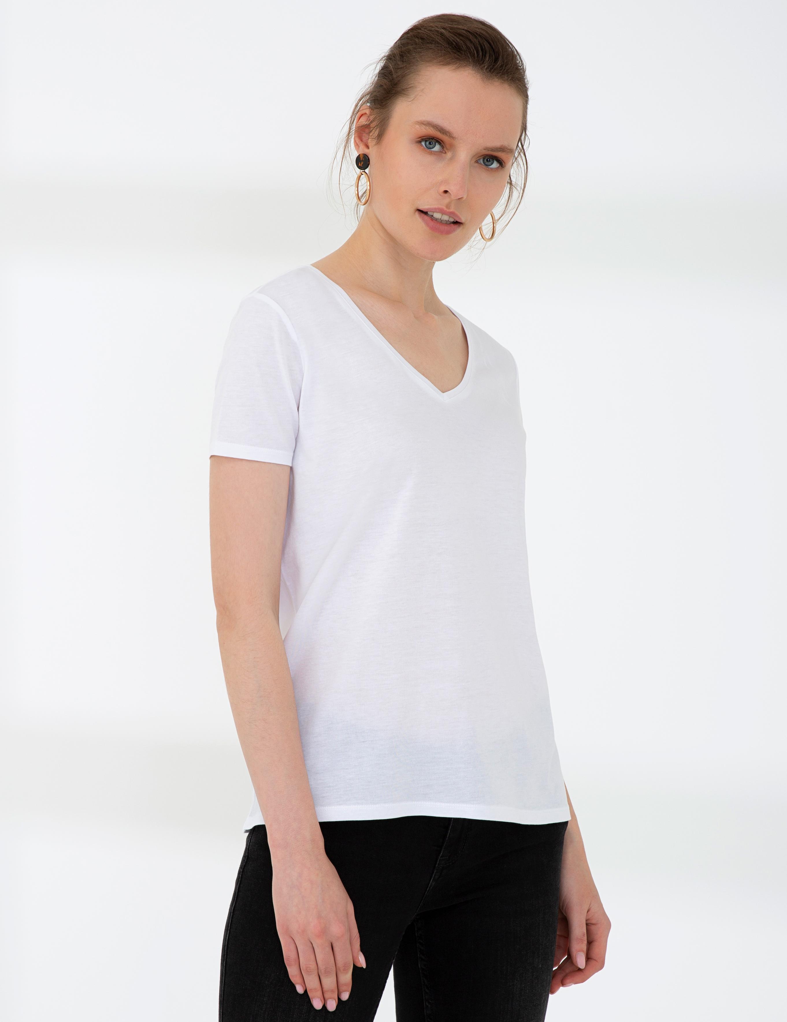 Beyaz Regular Fit V Yaka Tişört