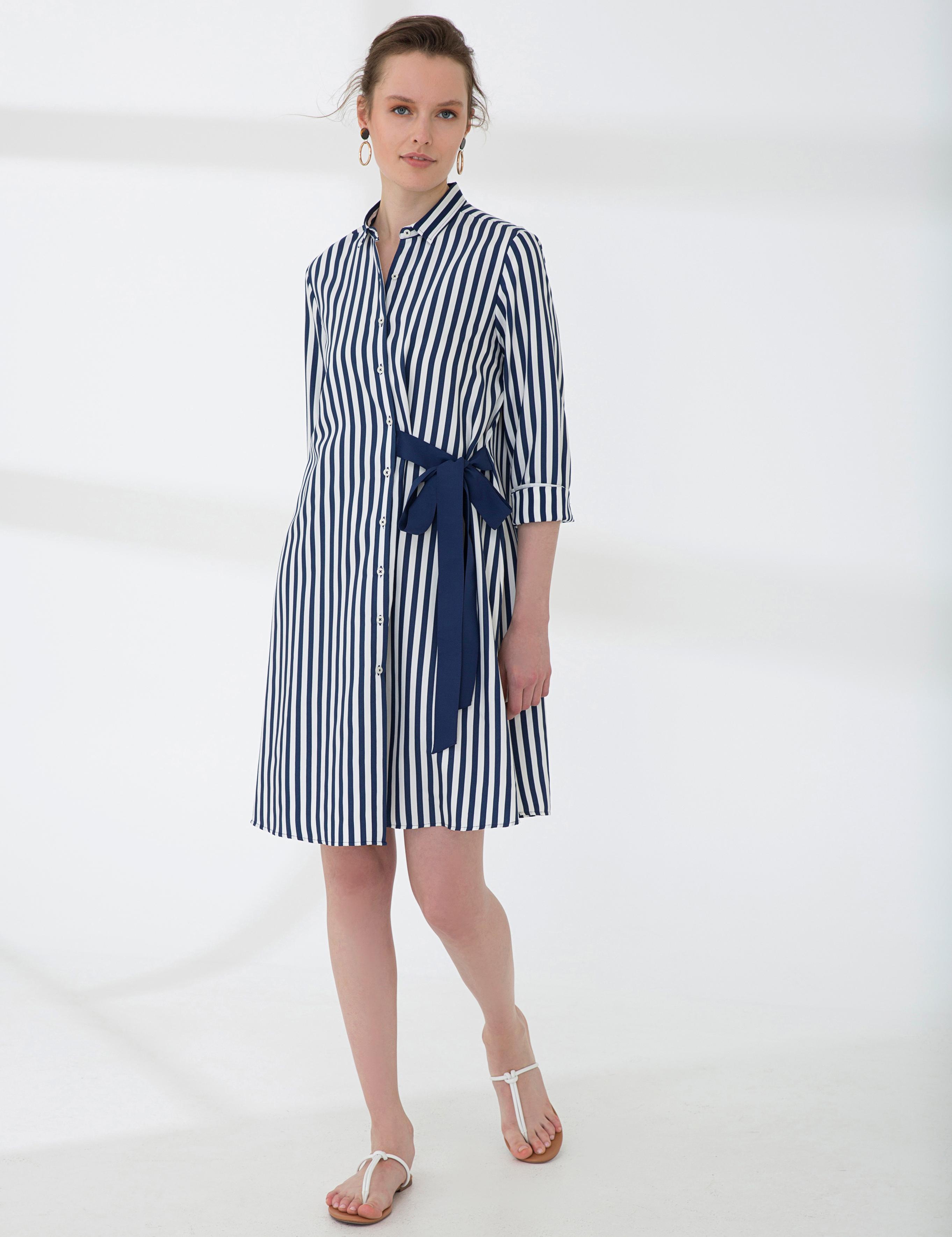 Lacivert Comfort Fit Dokuma Elbise