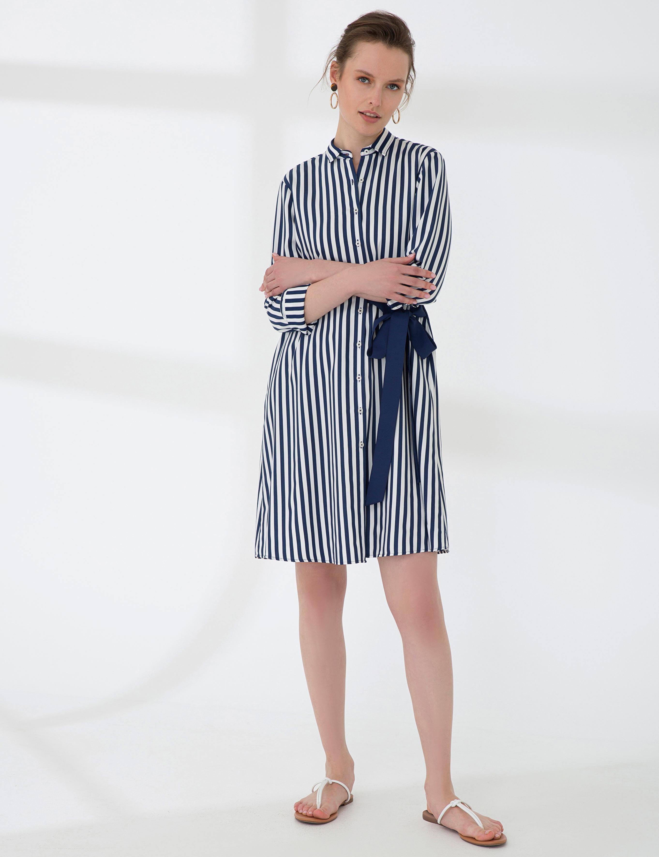 Lacivert Comfort Fit Dokuma Elbise