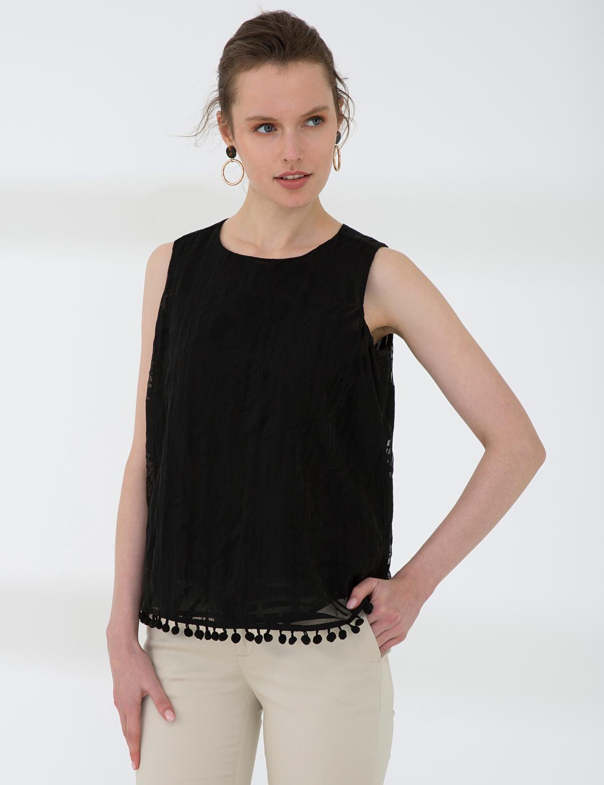 Siyah Crop Kolsuz Bluz