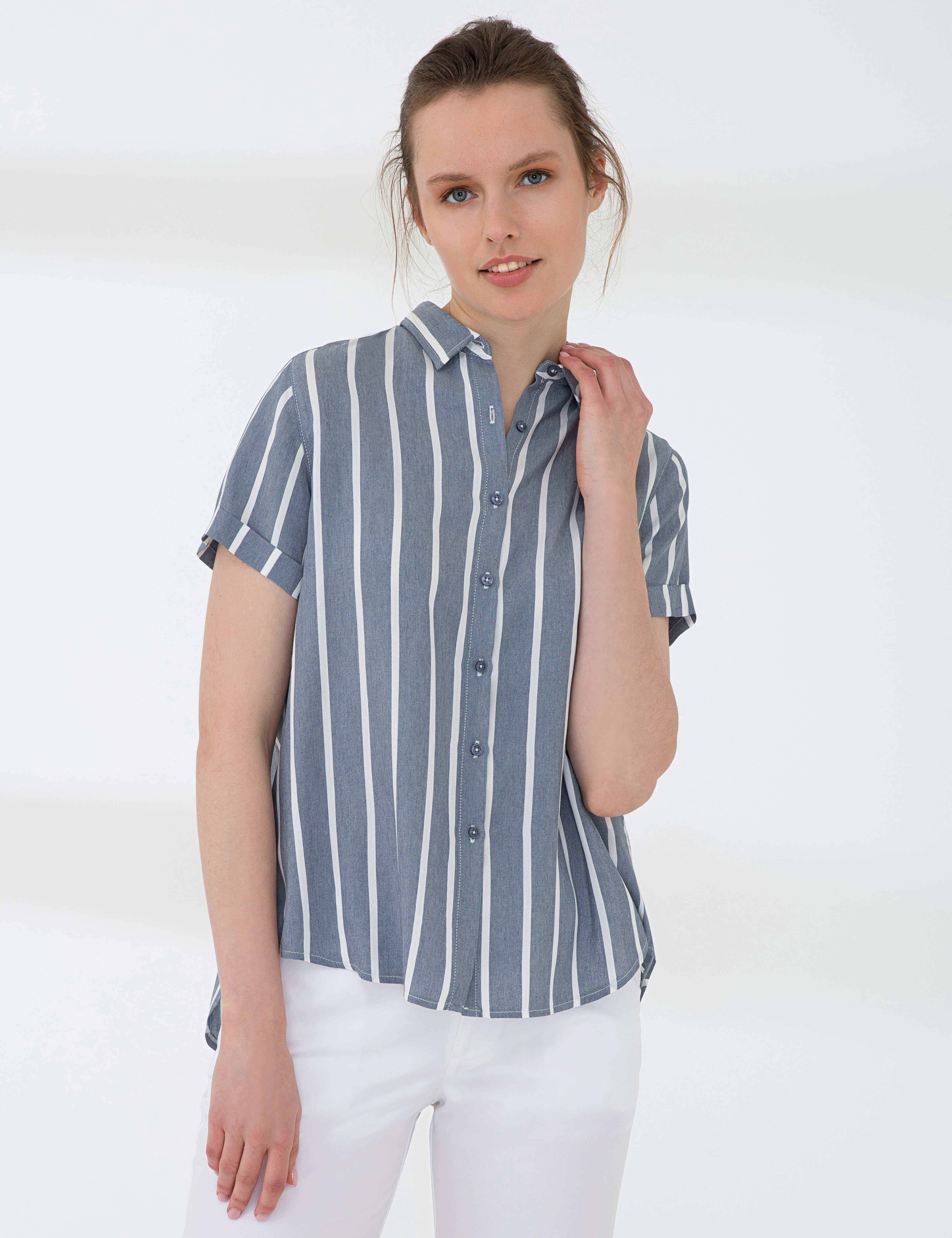 Lacivert Comfort Fit Kısa Kollu Gömlek - Image 1