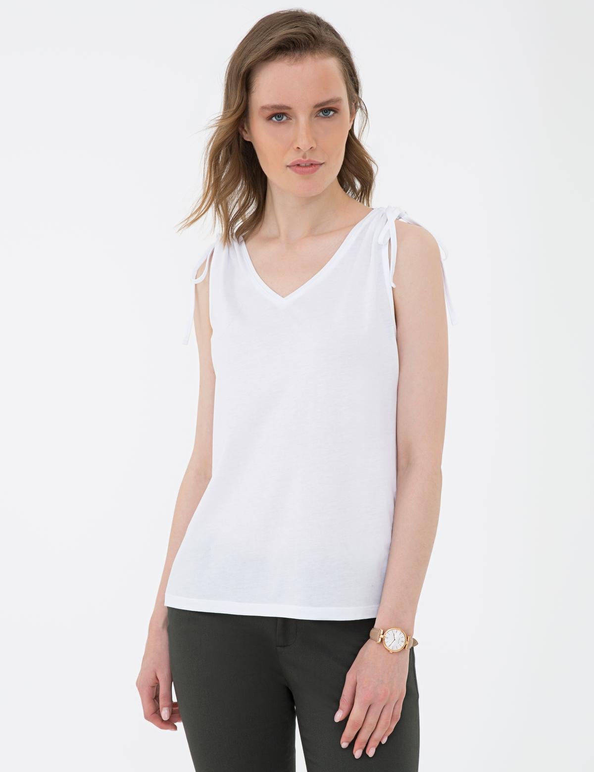 Beyaz Kolsuz Tişört