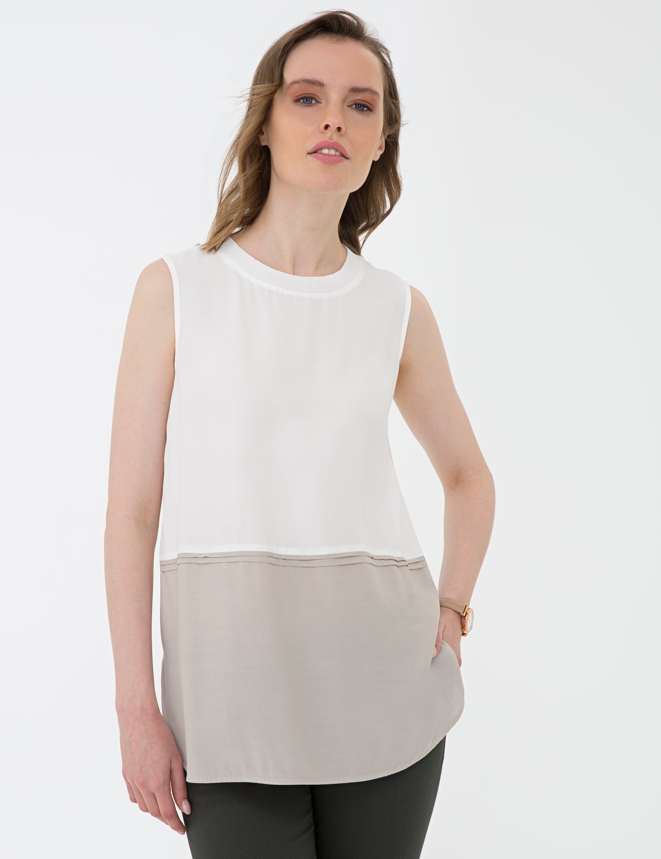 Ekru Regular Fit Kolsuz Bluz