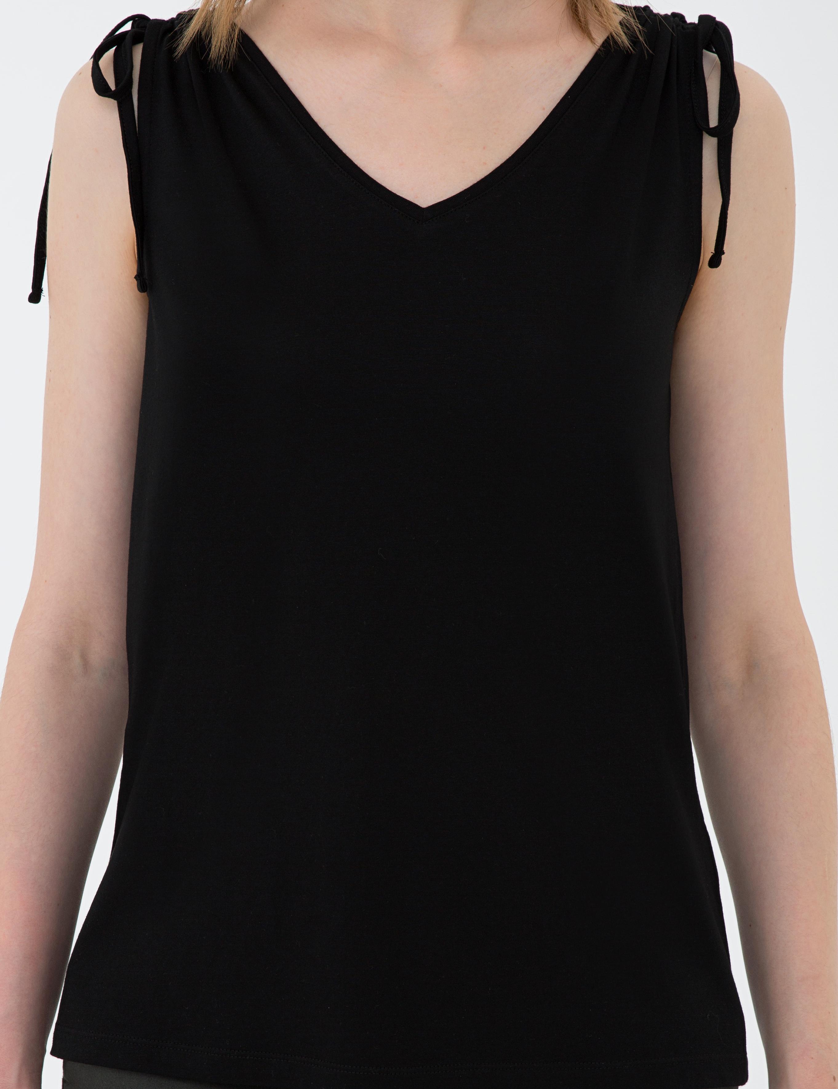 Siyah Kolsuz Tişört