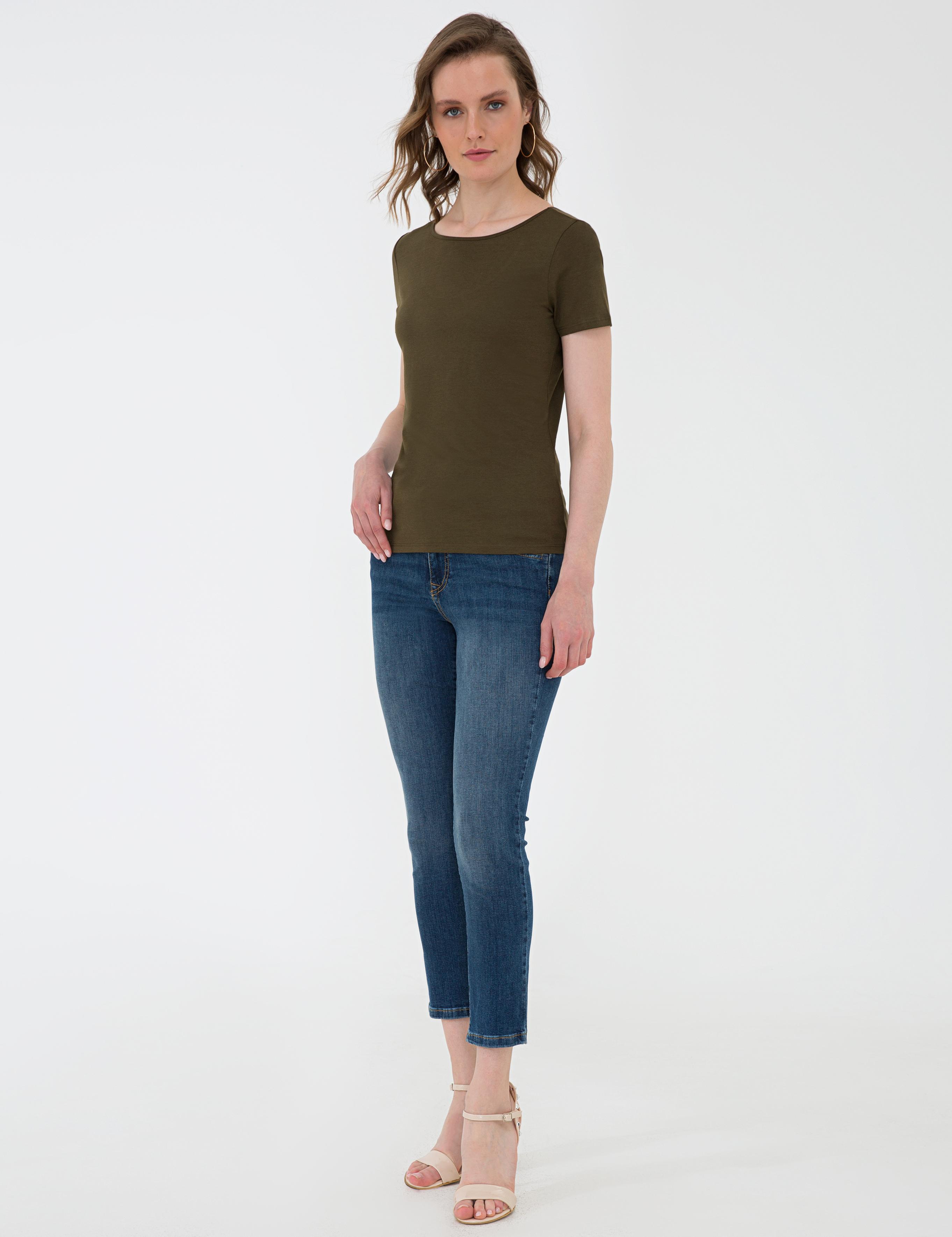 Haki Standart Fit Bisiklet Yaka Tişört