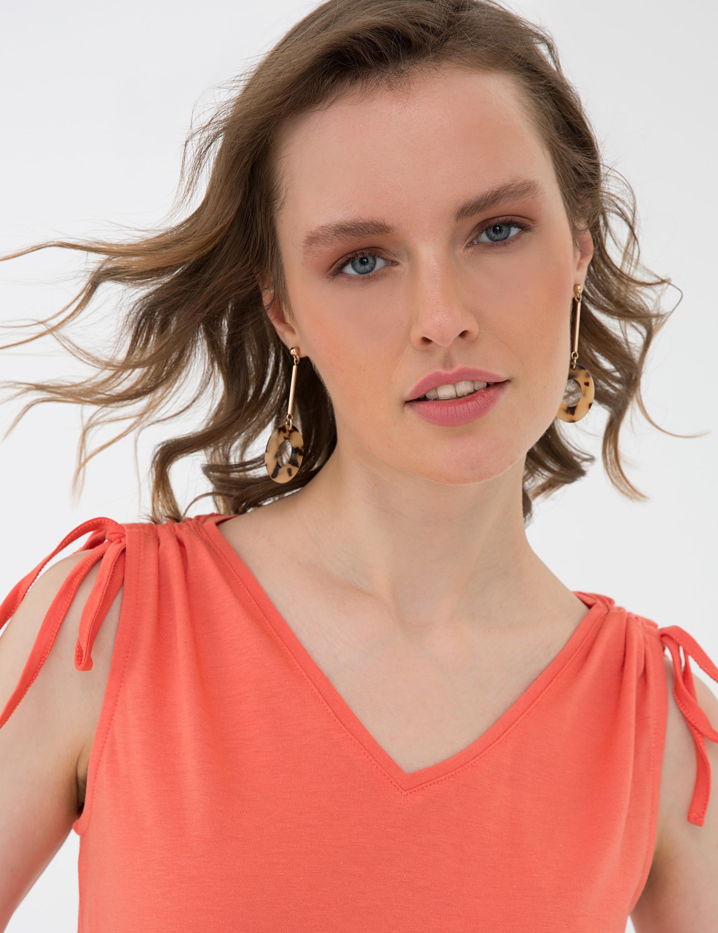 Nar Çiçeği Kolsuz Tişört